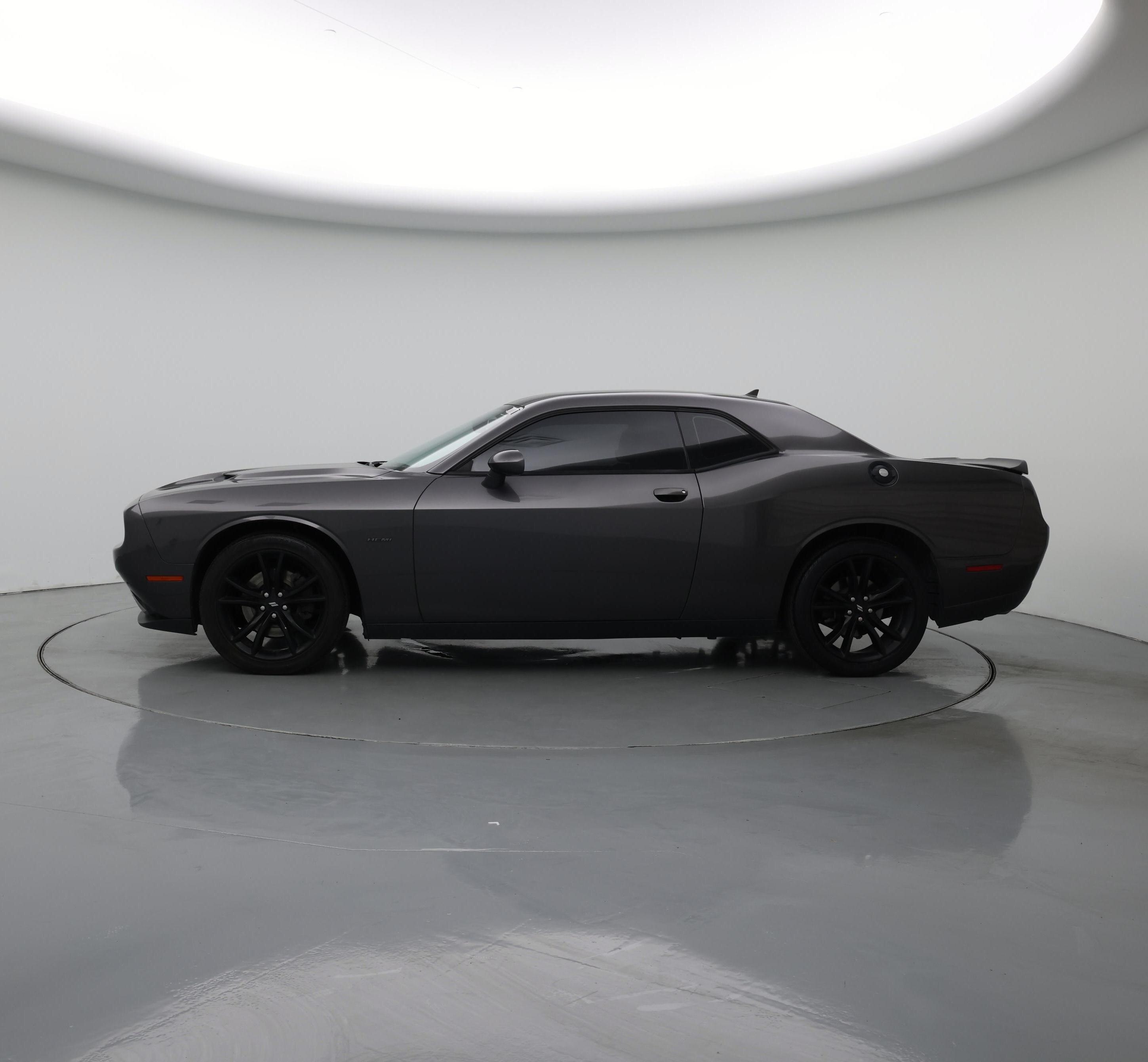Thumbnail: 2017 Dodge Challenger - 3