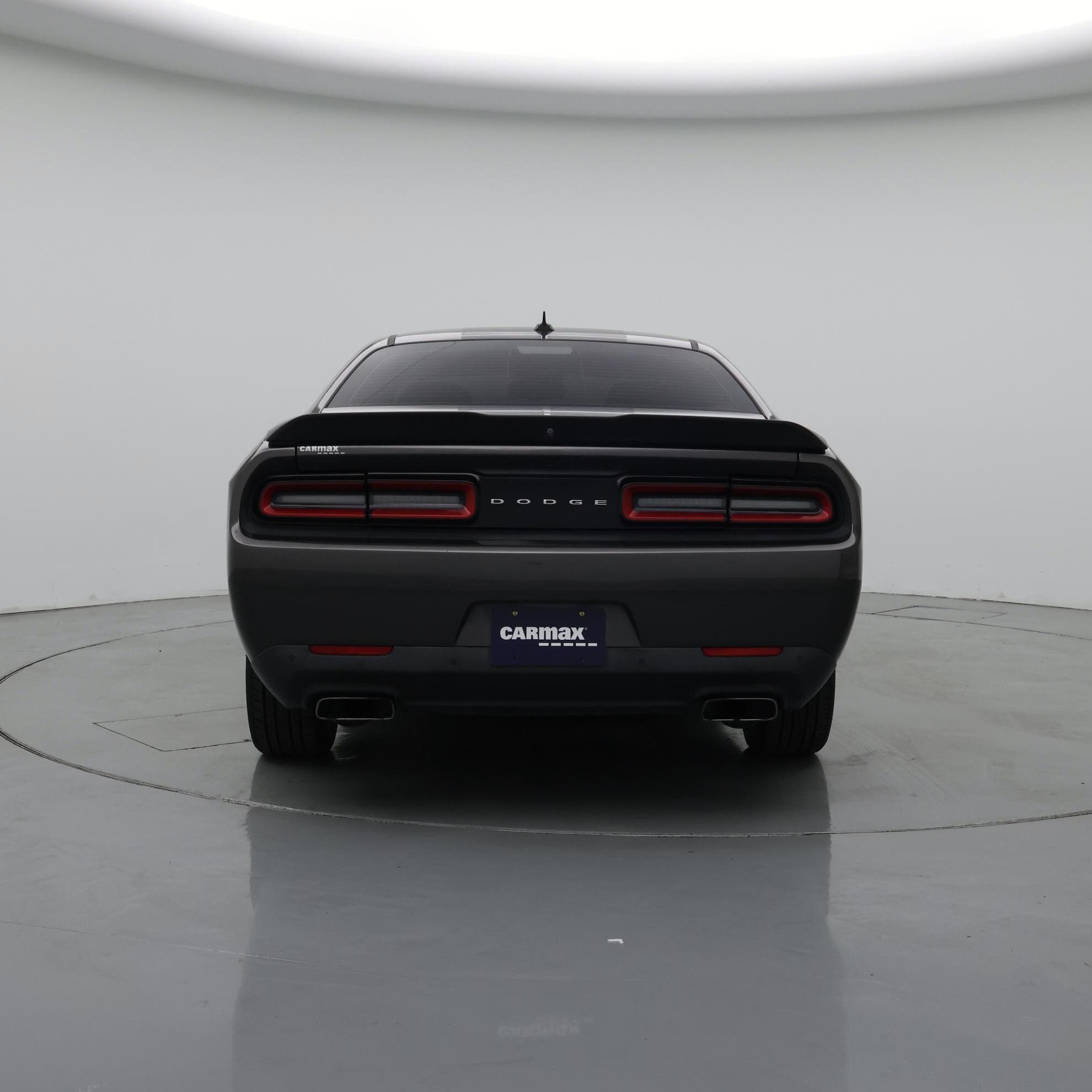 Thumbnail: 2017 Dodge Challenger - 6