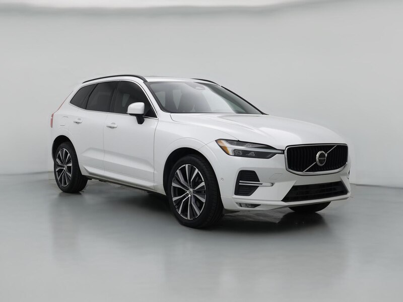 2022 Volvo XC60 B5 Momentum
