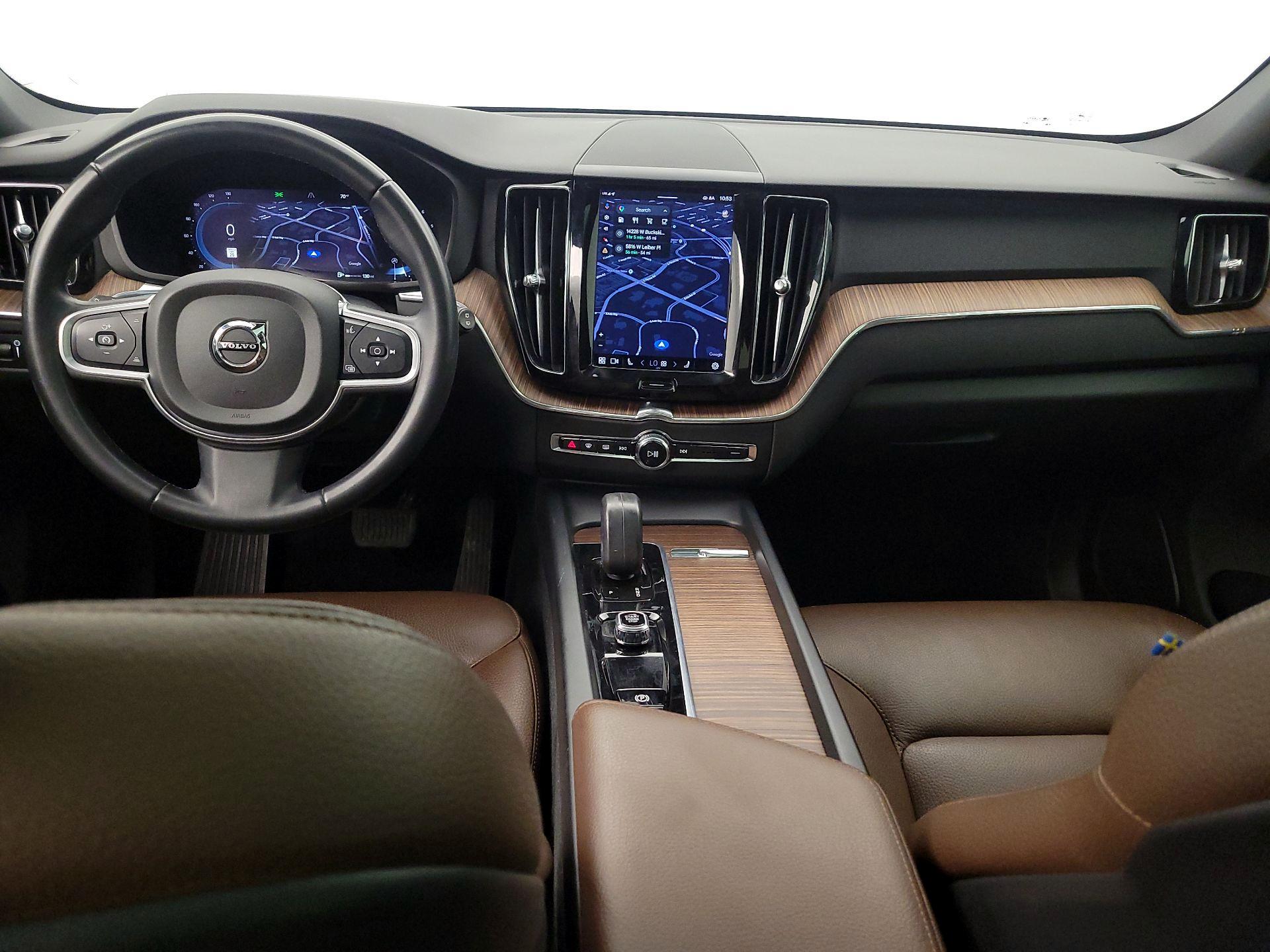 Thumbnail: 2022 Volvo XC60 - 9