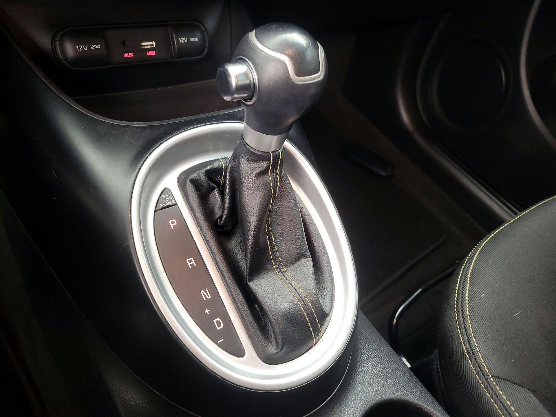 Thumbnail: 2015 Kia Soul - 16