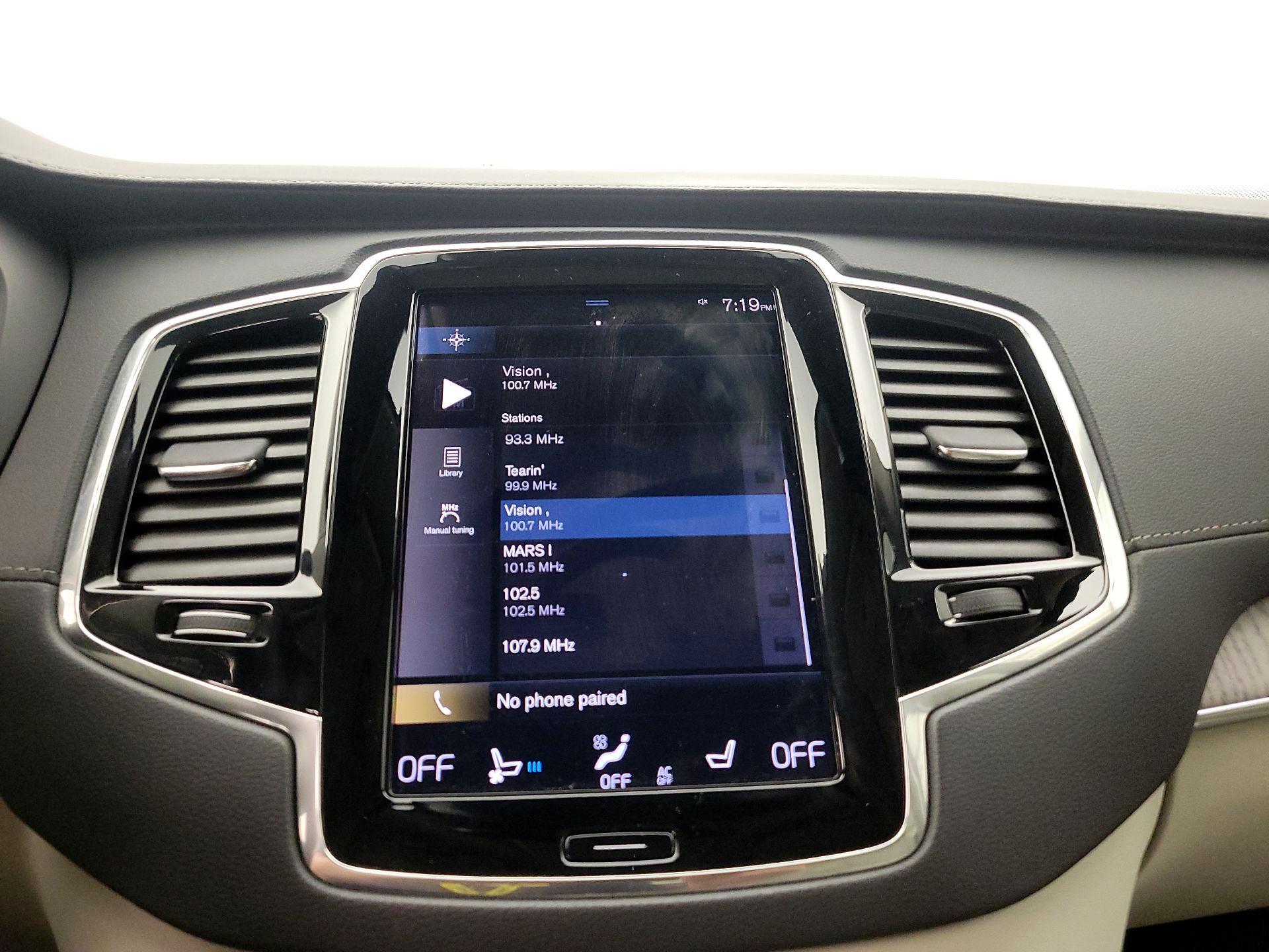 Thumbnail: 2022 Volvo XC90 - 16