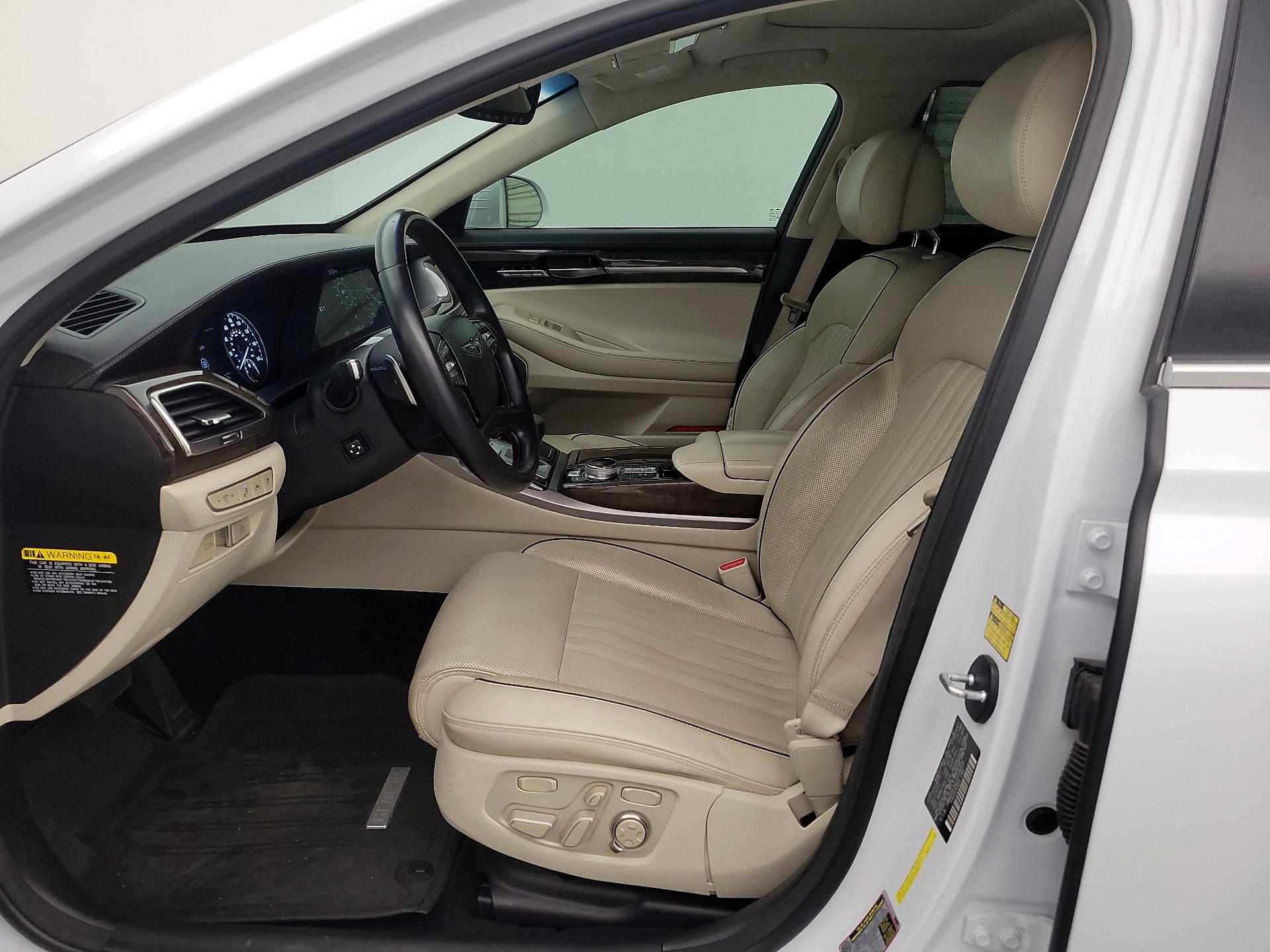 Thumbnail: 2018 Genesis G90 - 11