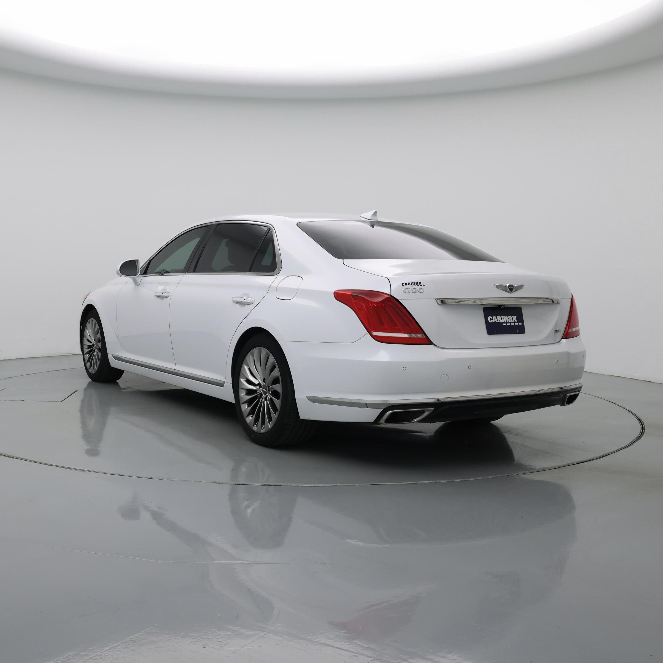 Thumbnail: 2018 Genesis G90 - 2