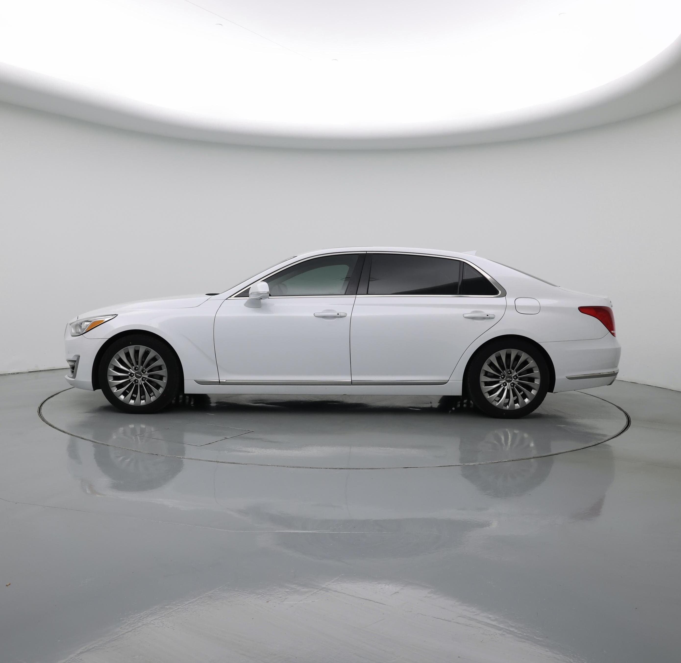 Thumbnail: 2018 Genesis G90 - 3