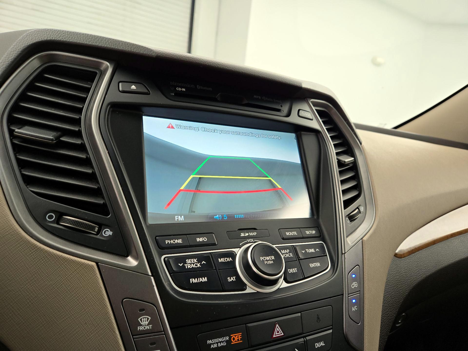 Thumbnail: 2015 Hyundai Santa Fe - 15