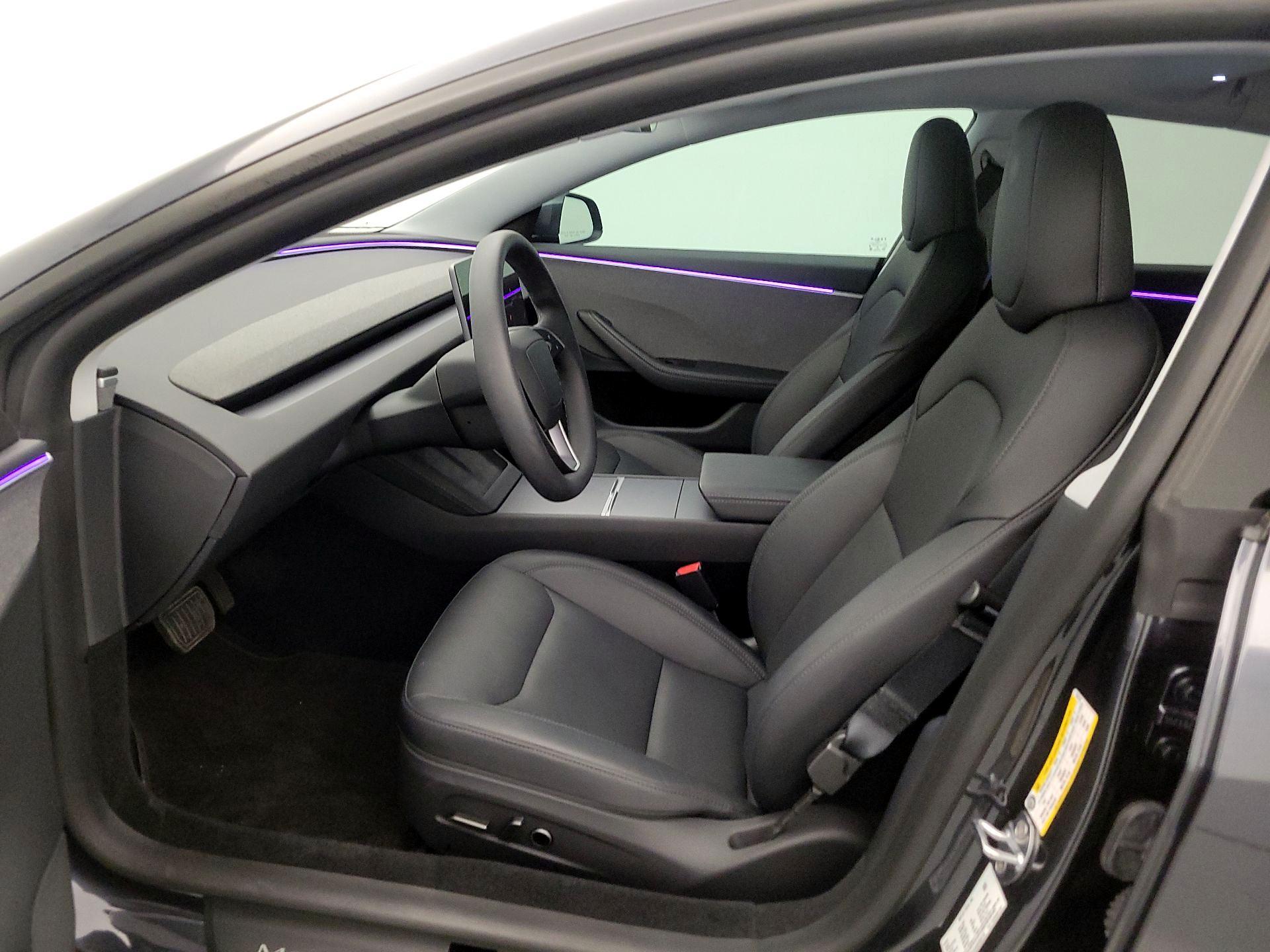 Thumbnail: 2025 Tesla Model 3 - 11