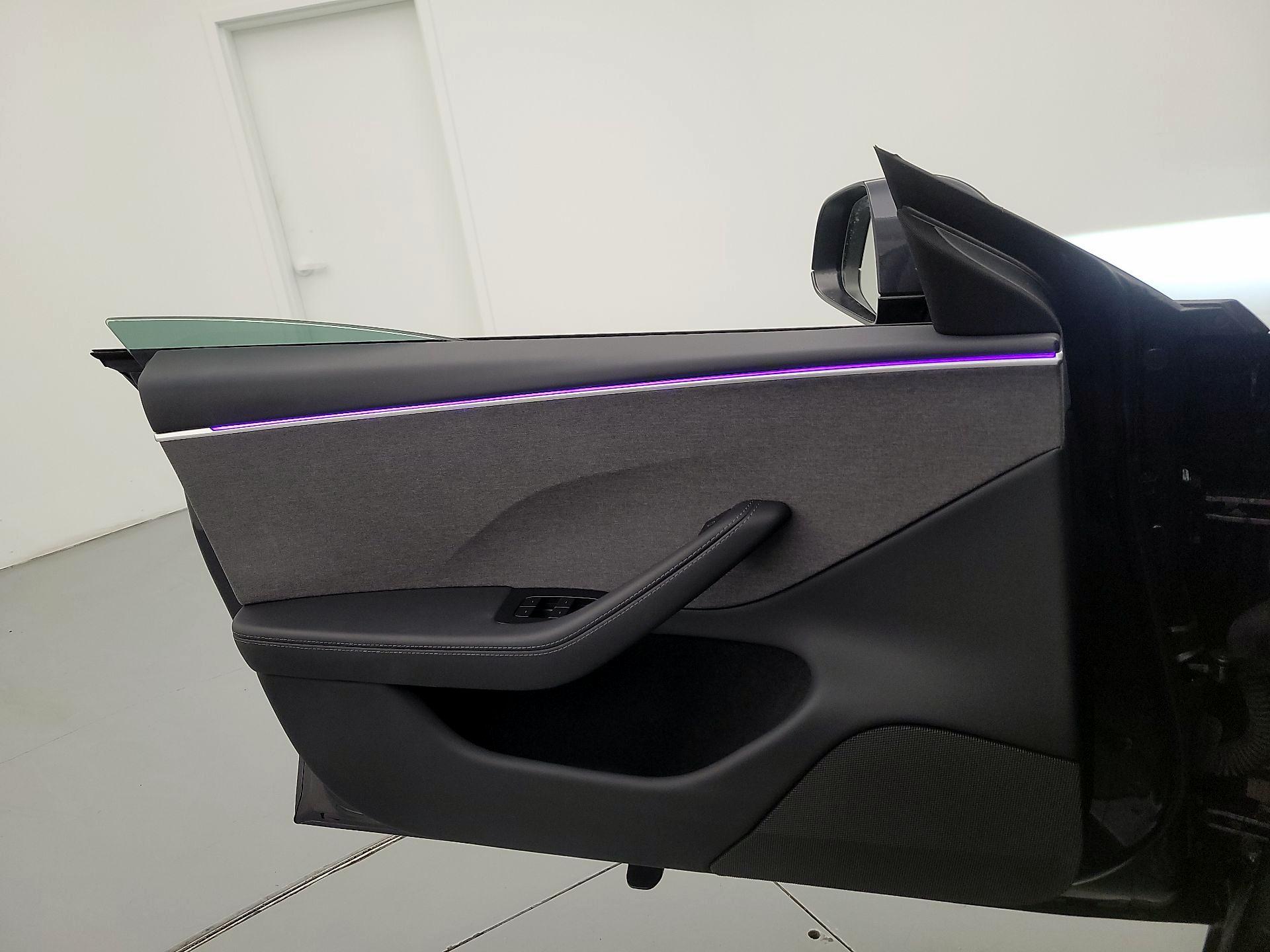 Thumbnail: 2025 Tesla Model 3 - 12