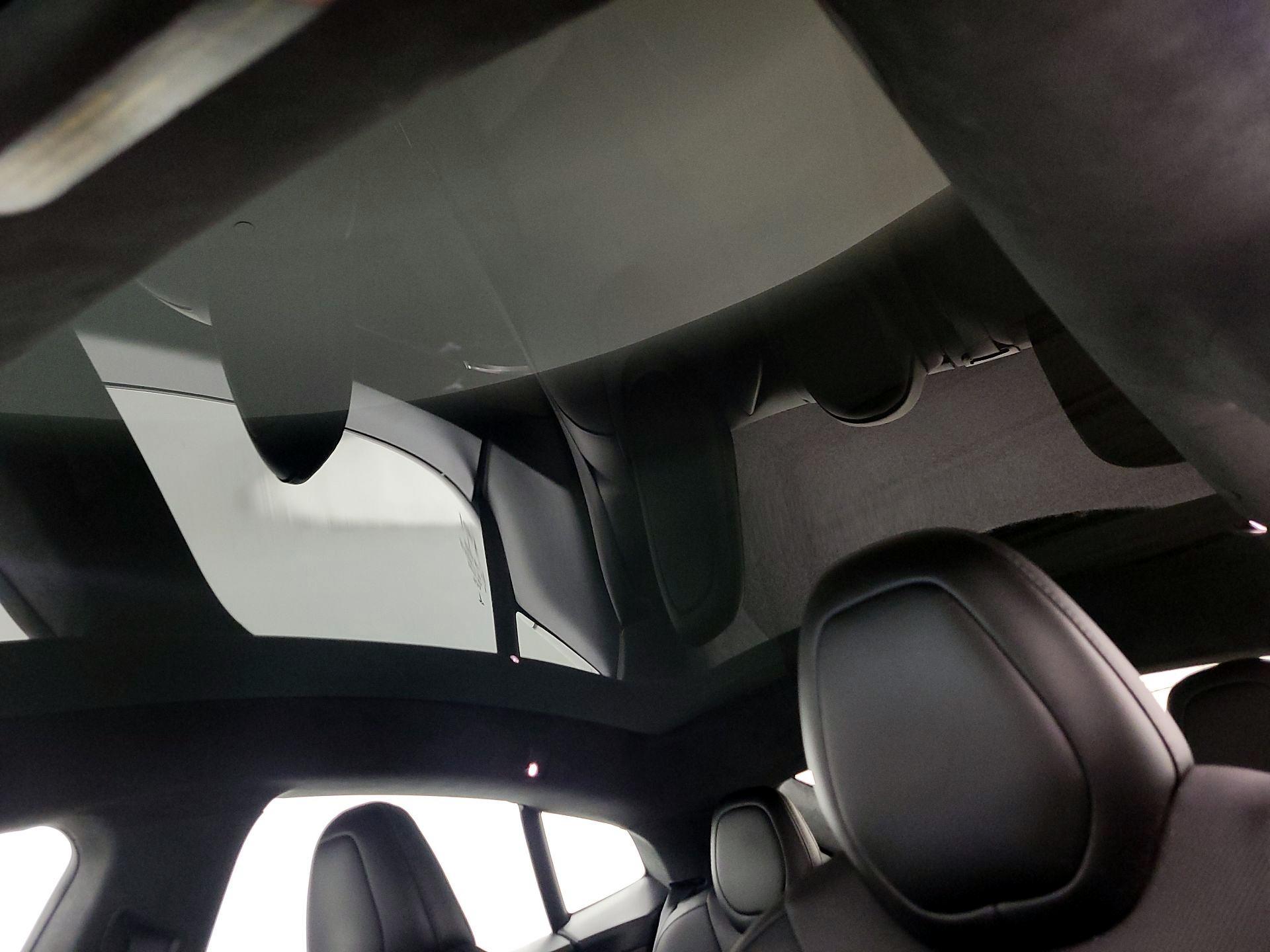 Thumbnail: 2023 Tesla Model S - 18