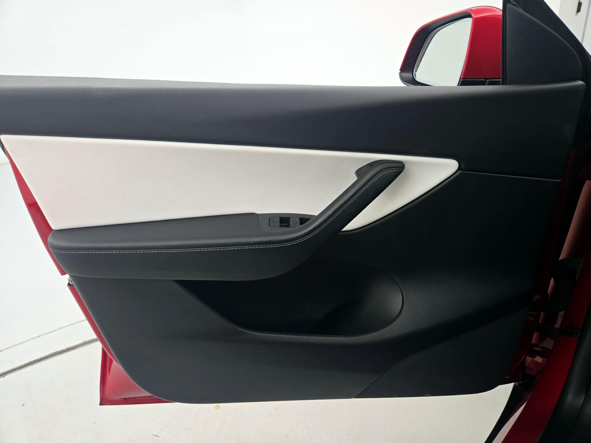 Thumbnail: 2021 Tesla Model Y - 12