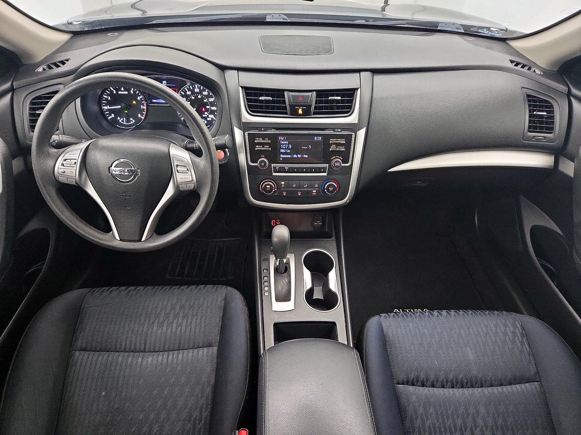 Thumbnail: 2018 Nissan Altima - 9