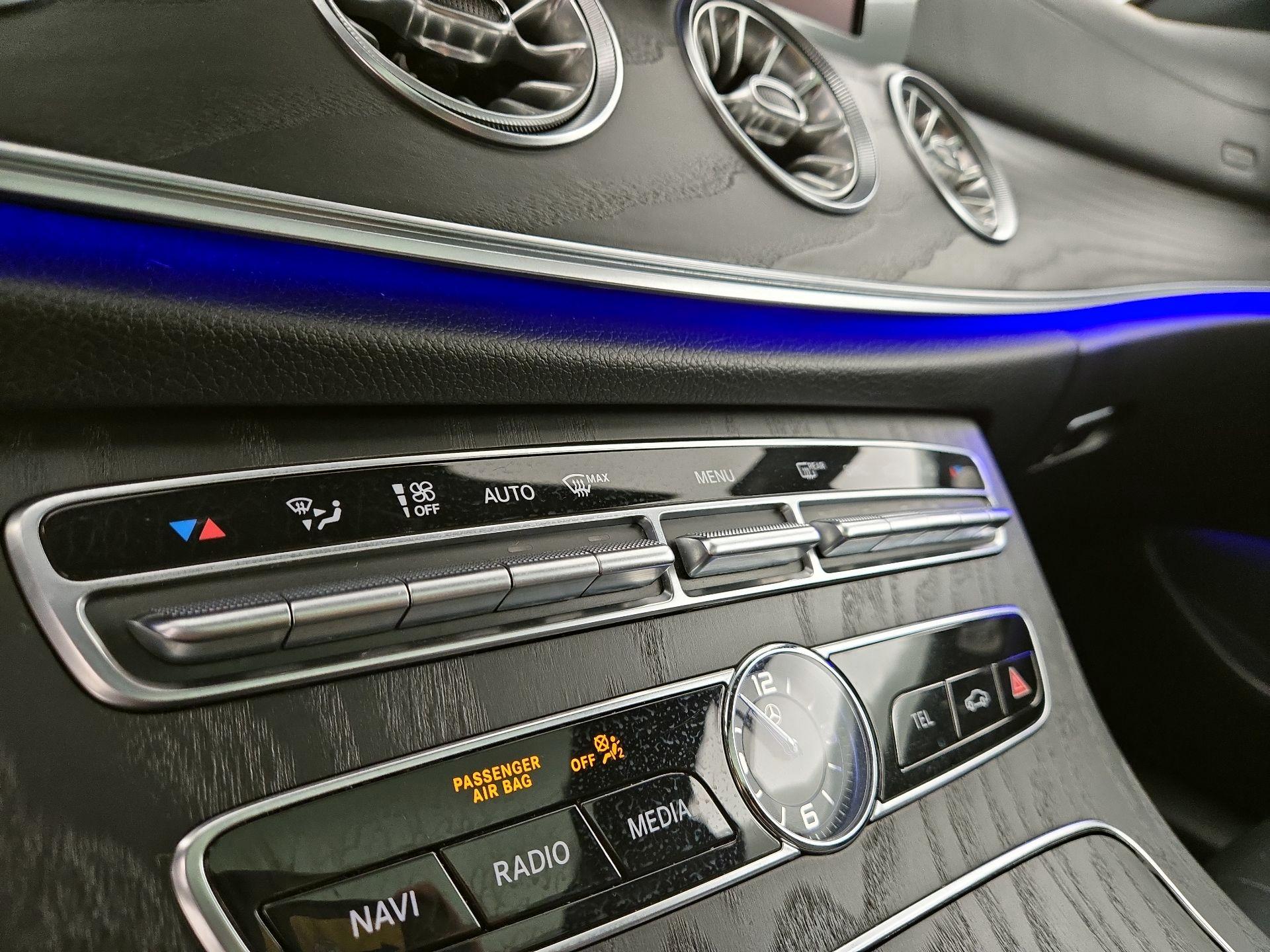 Thumbnail: 2018 Mercedes-Benz E-Class - 17