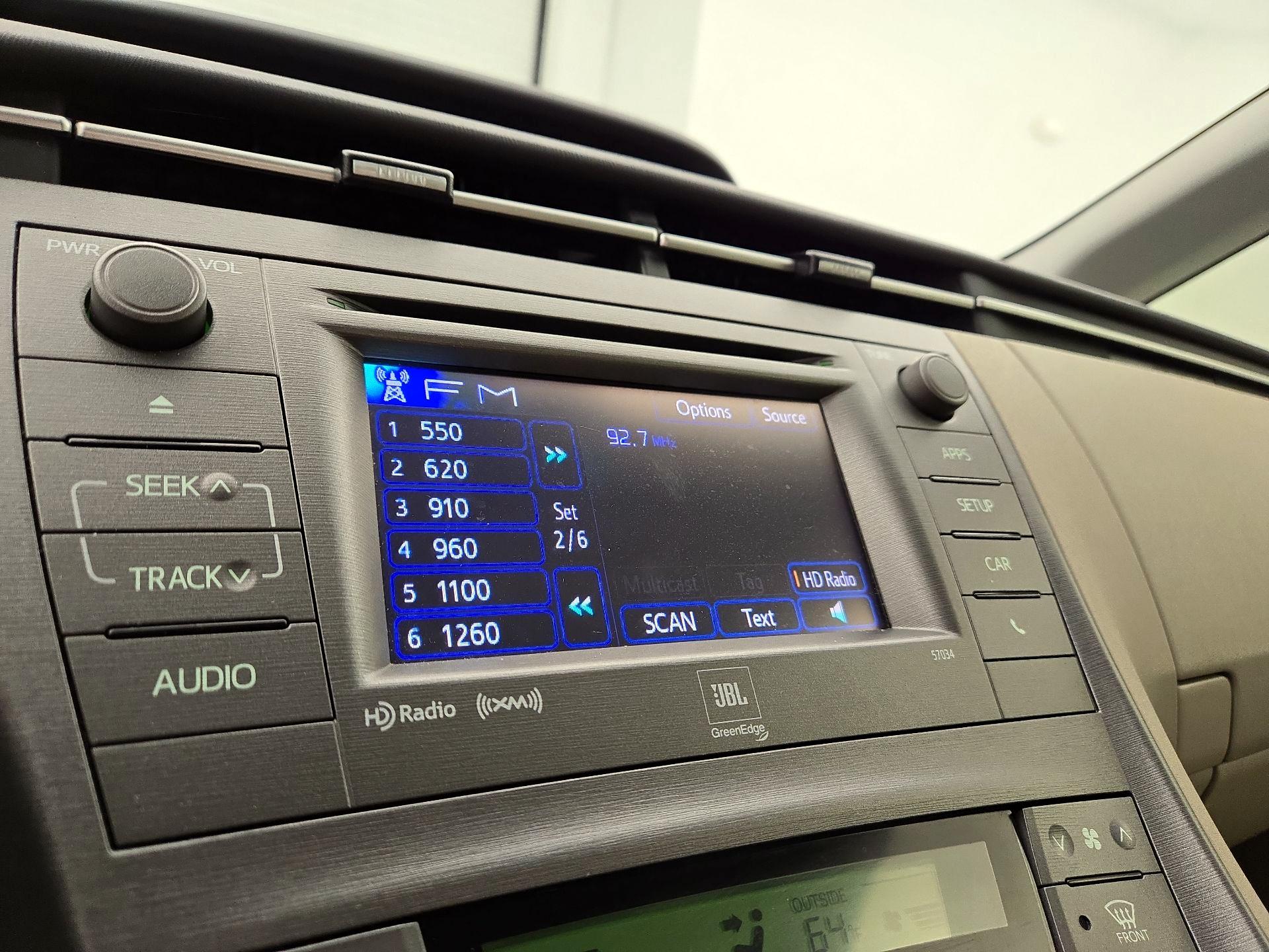 Thumbnail: 2014 Toyota Prius - 15