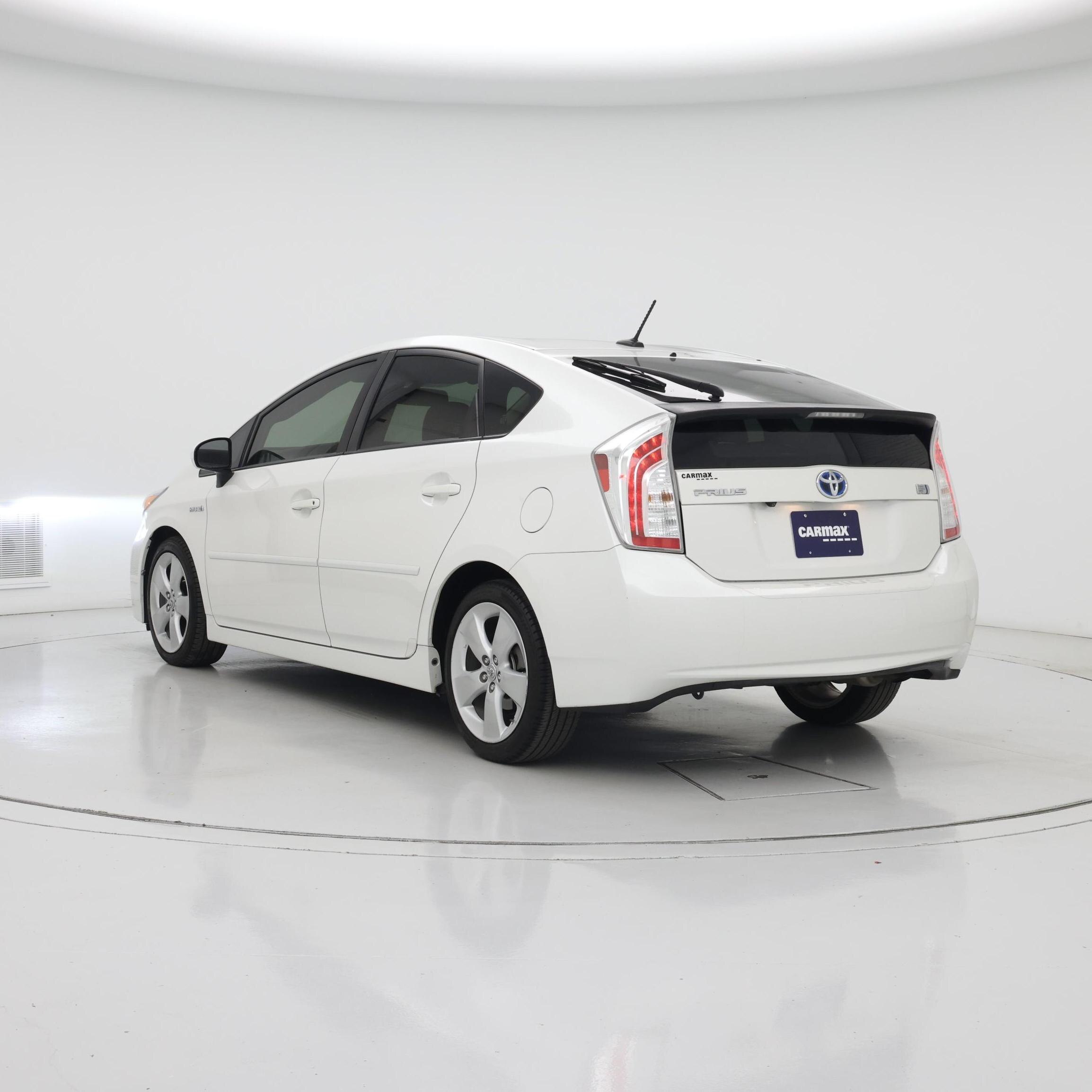 Thumbnail: 2014 Toyota Prius - 2