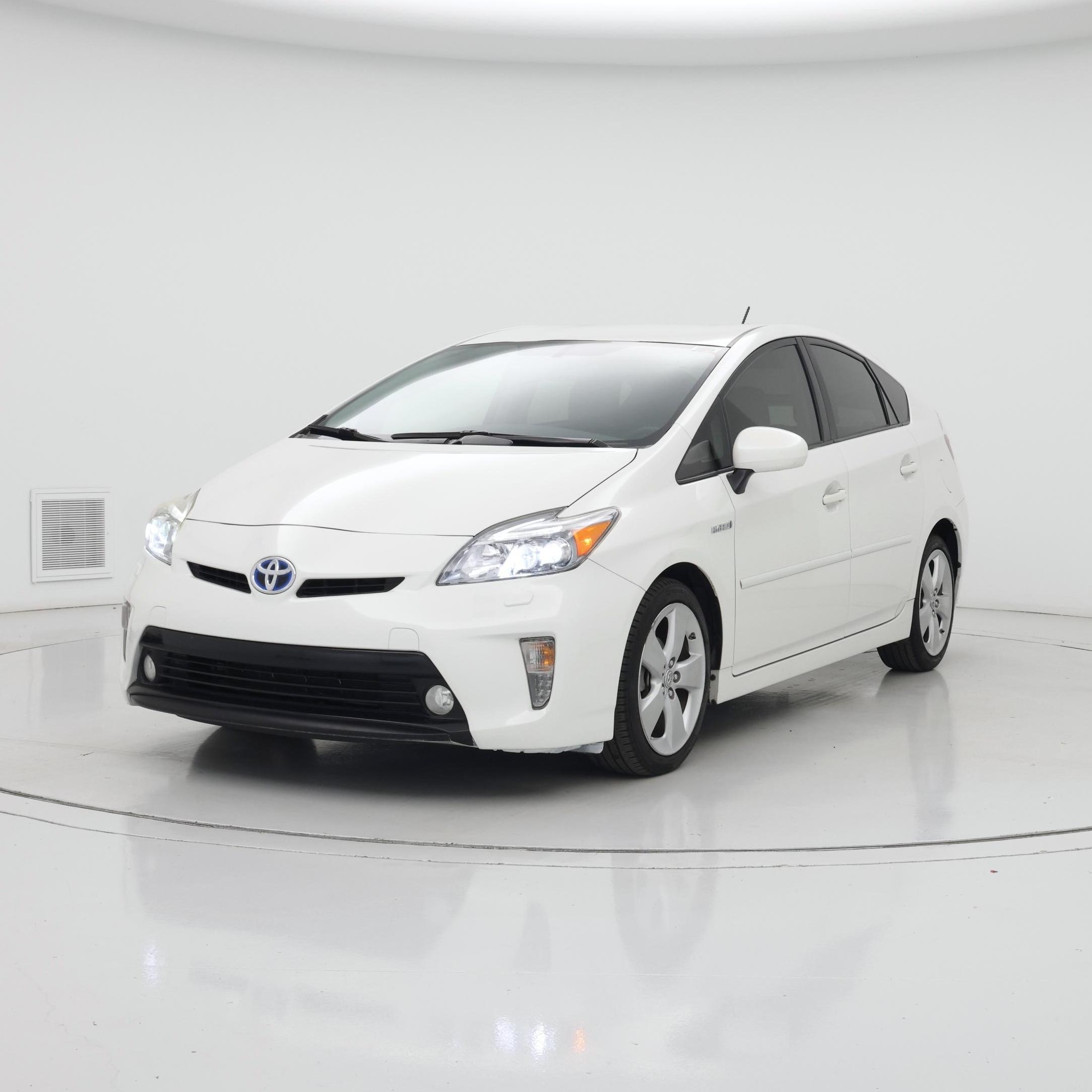Thumbnail: 2014 Toyota Prius - 4