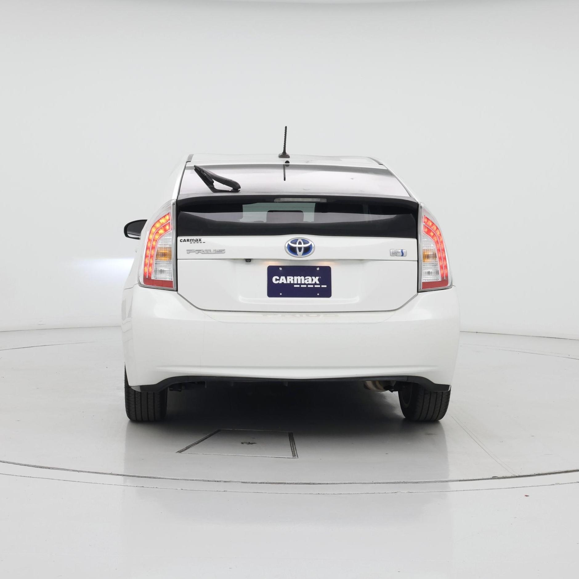 Thumbnail: 2014 Toyota Prius - 6