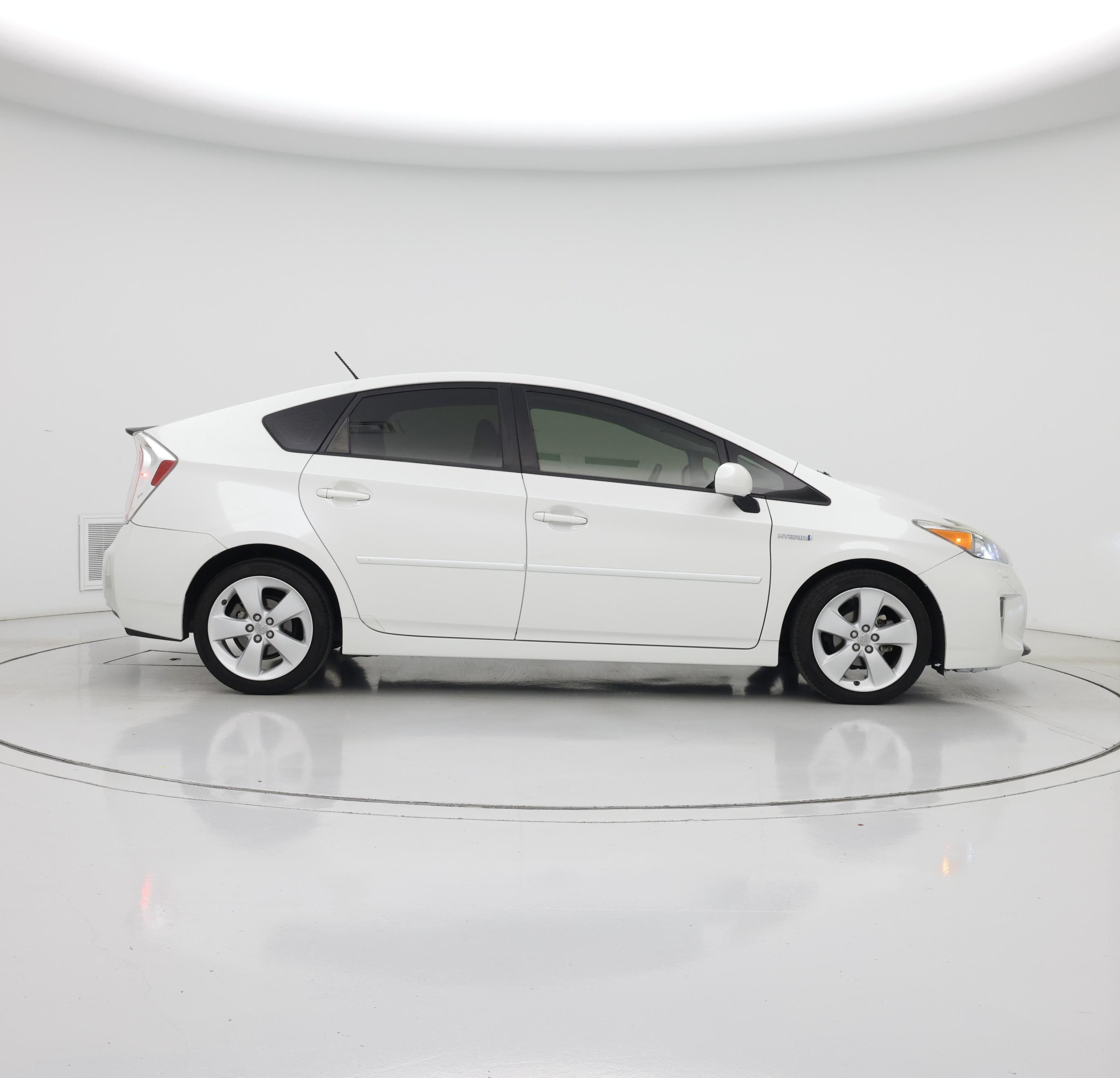 Thumbnail: 2014 Toyota Prius - 7