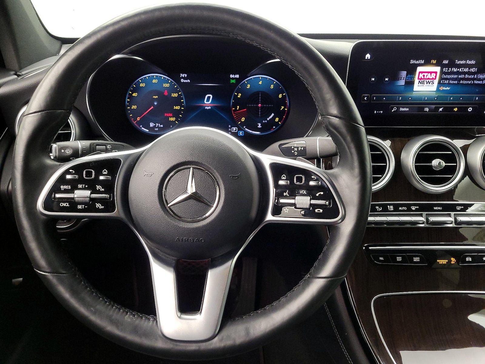 2021 Mercedes-Benz GLC GLC300 - Photo 11