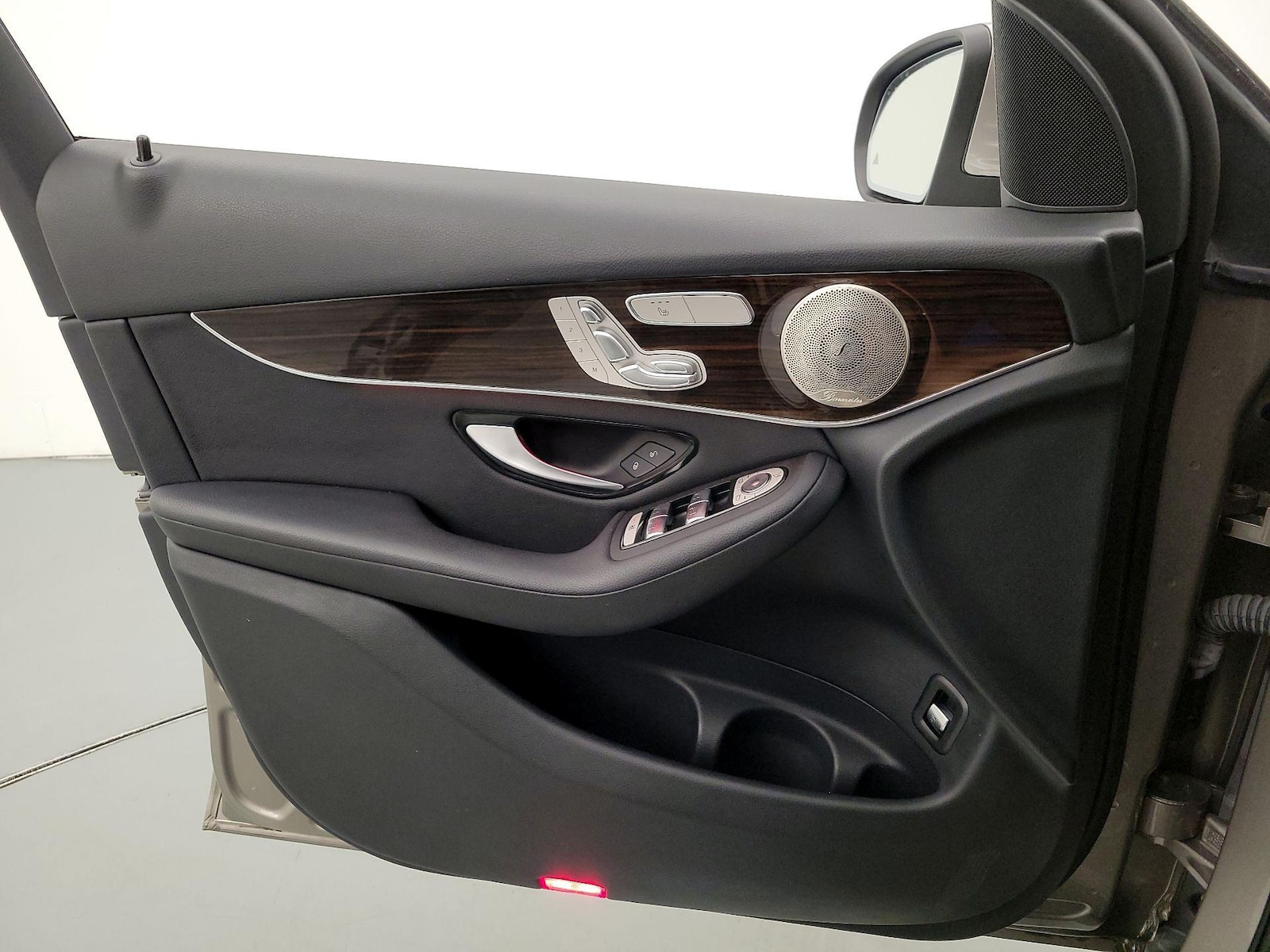 2021 Mercedes-Benz GLC GLC300 - Photo 13