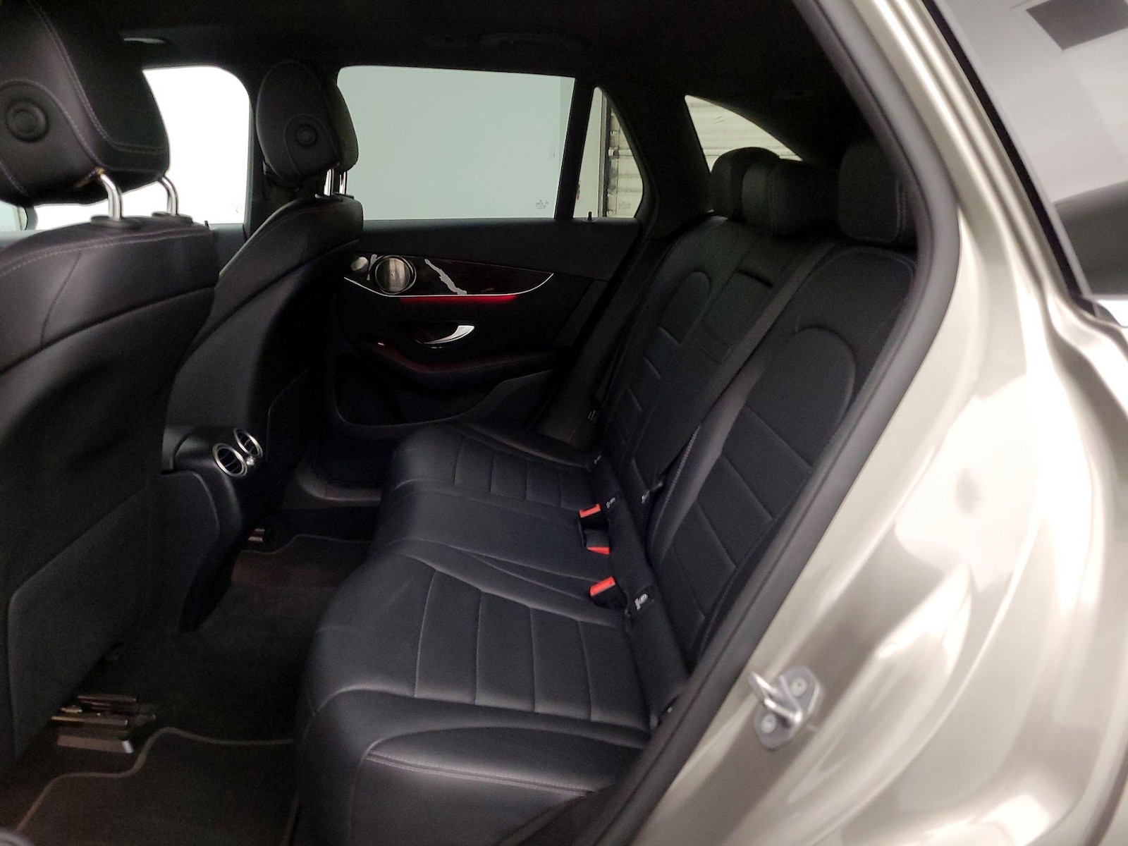 2021 Mercedes-Benz GLC GLC300 - Photo 22