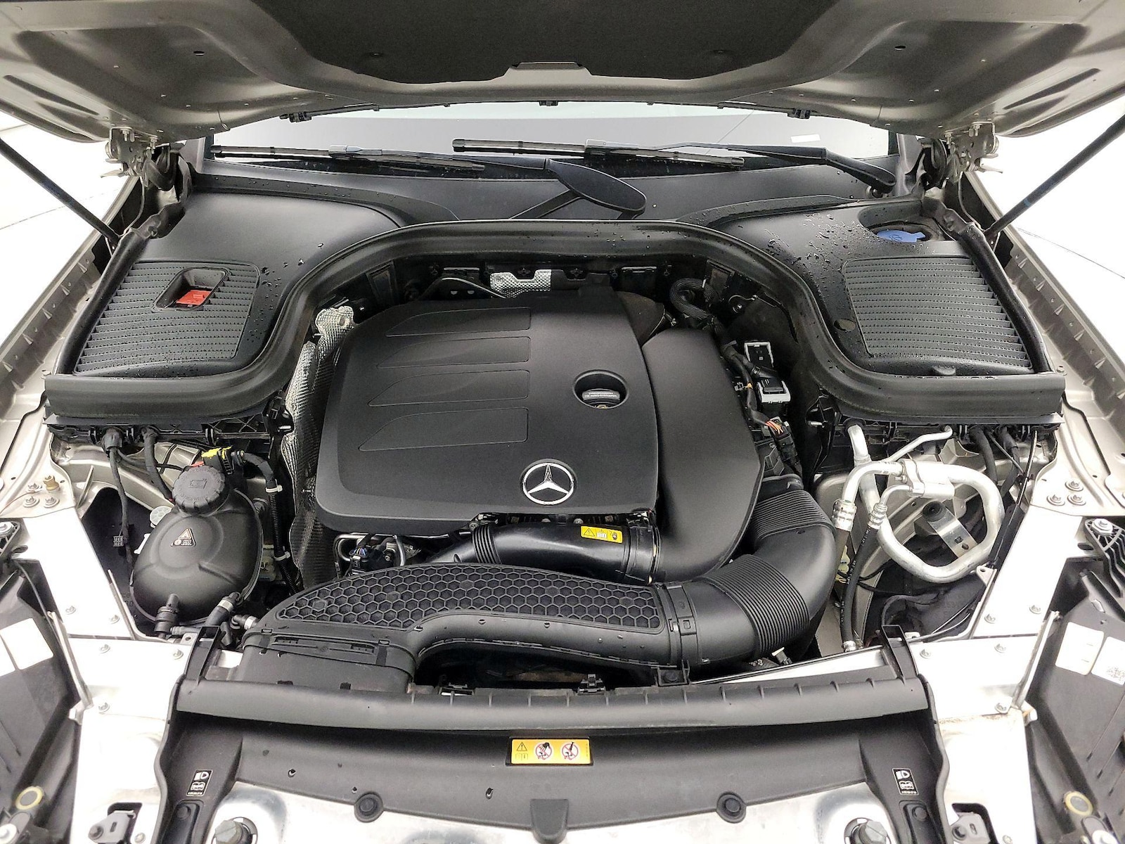2021 Mercedes-Benz GLC GLC300 - Photo 24
