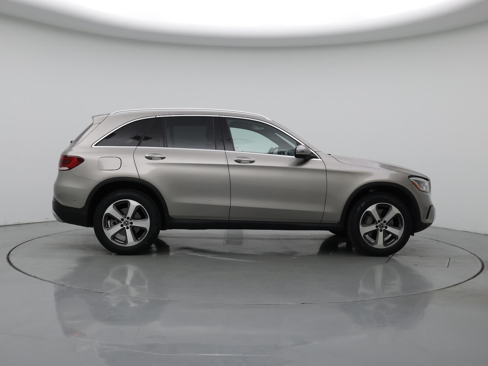 2021 Mercedes-Benz GLC GLC300 - Photo 8