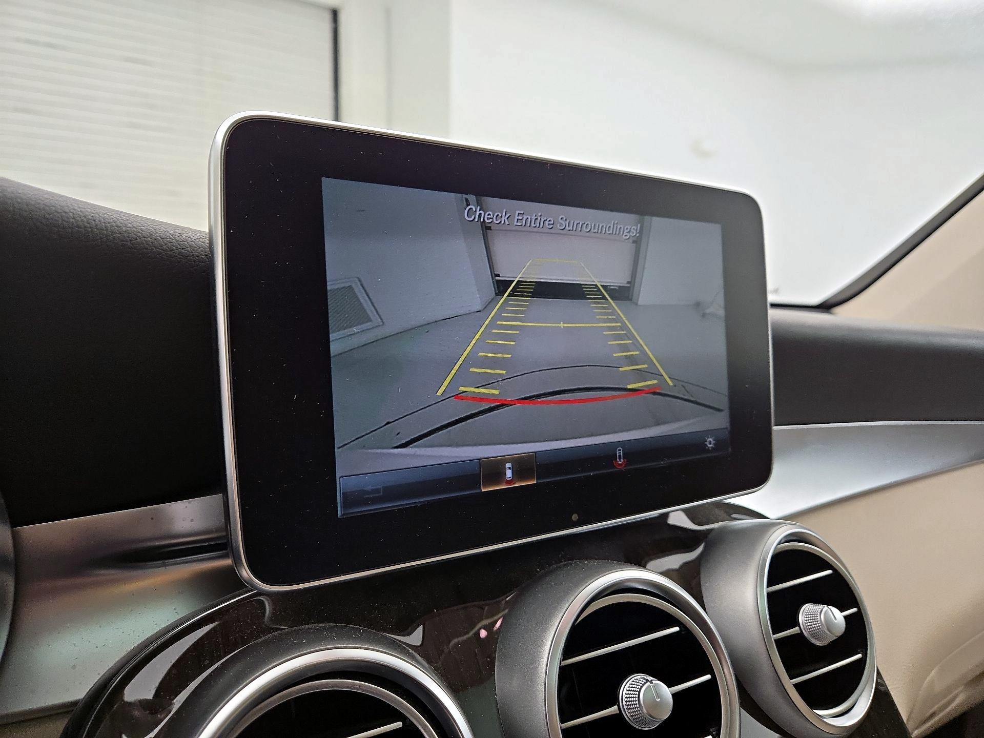 Thumbnail: 2016 Mercedes-Benz GLC - 14