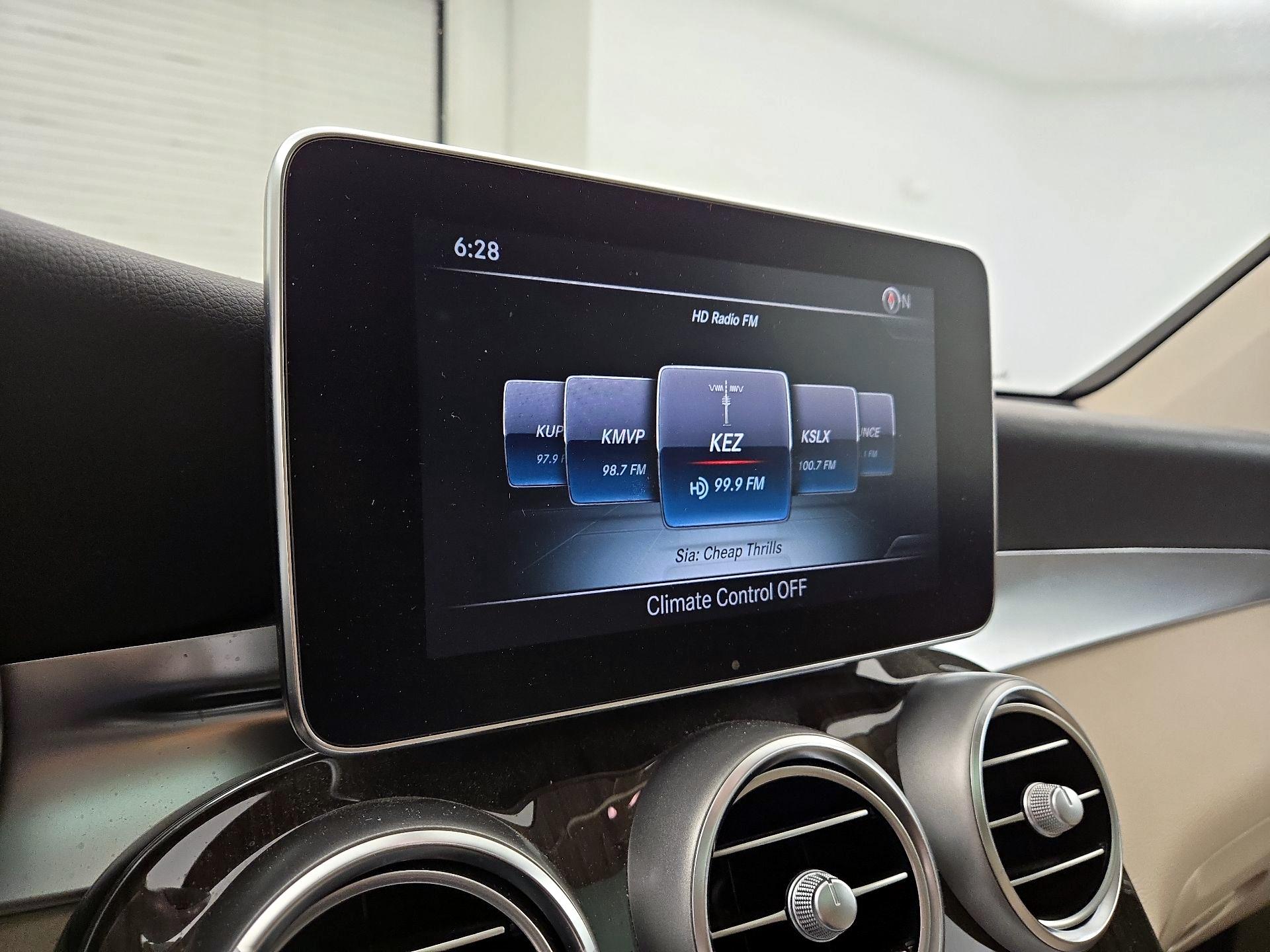 Thumbnail: 2016 Mercedes-Benz GLC - 15