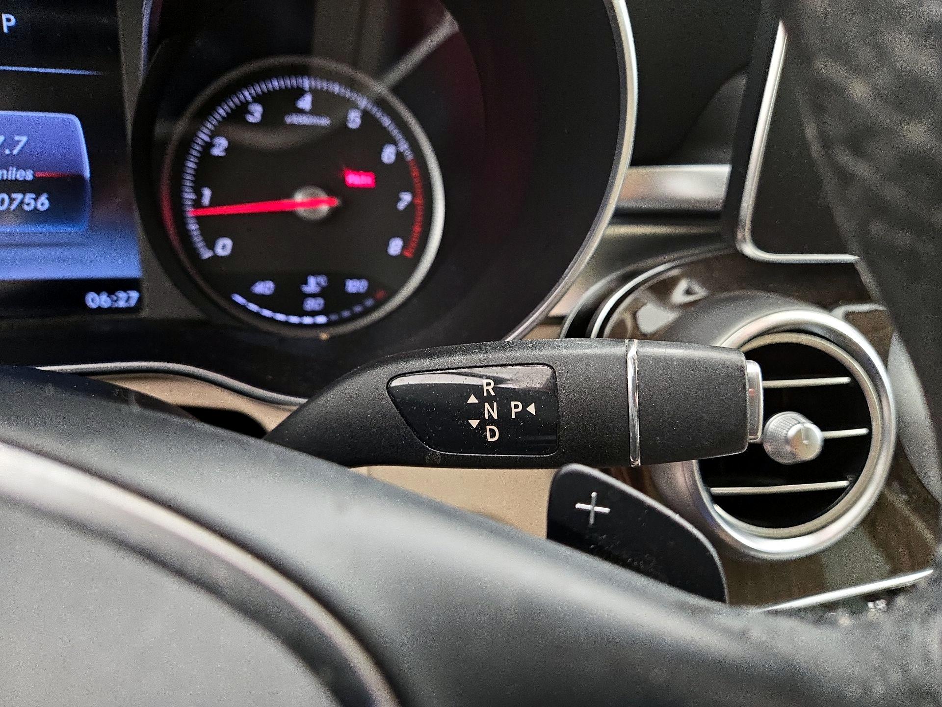 Thumbnail: 2016 Mercedes-Benz GLC - 17