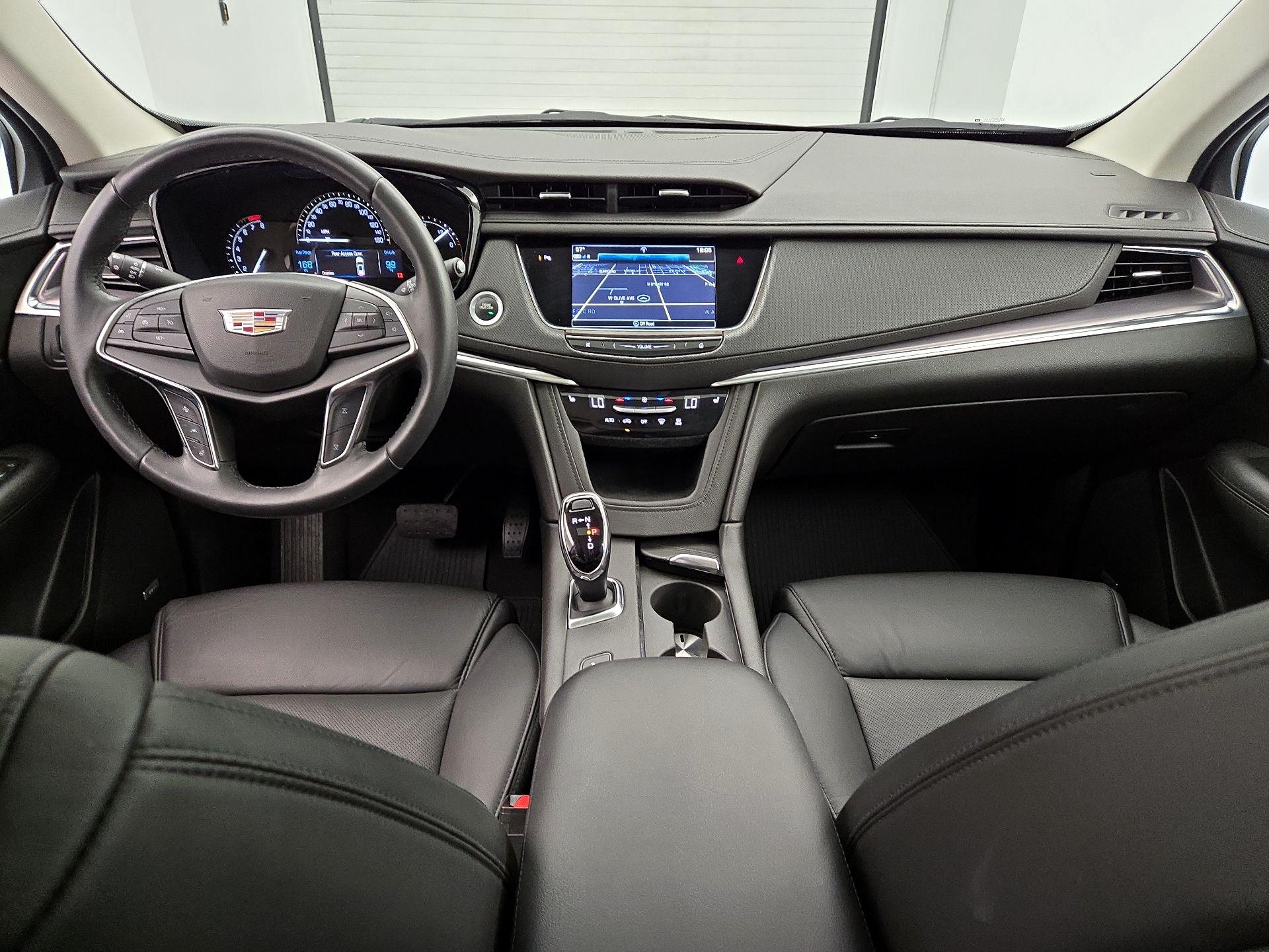 Thumbnail: 2018 Cadillac XT5 - 9