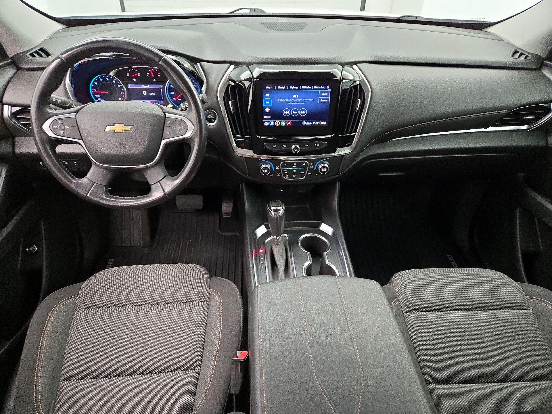Thumbnail: 2020 Chevrolet Traverse - 9