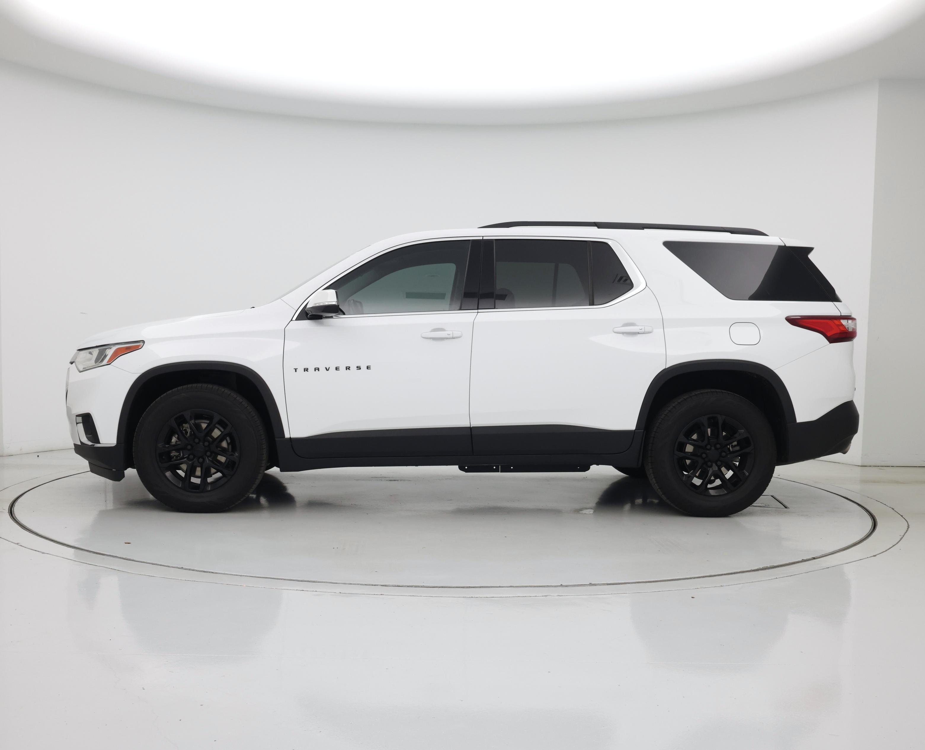 Thumbnail: 2020 Chevrolet Traverse - 3