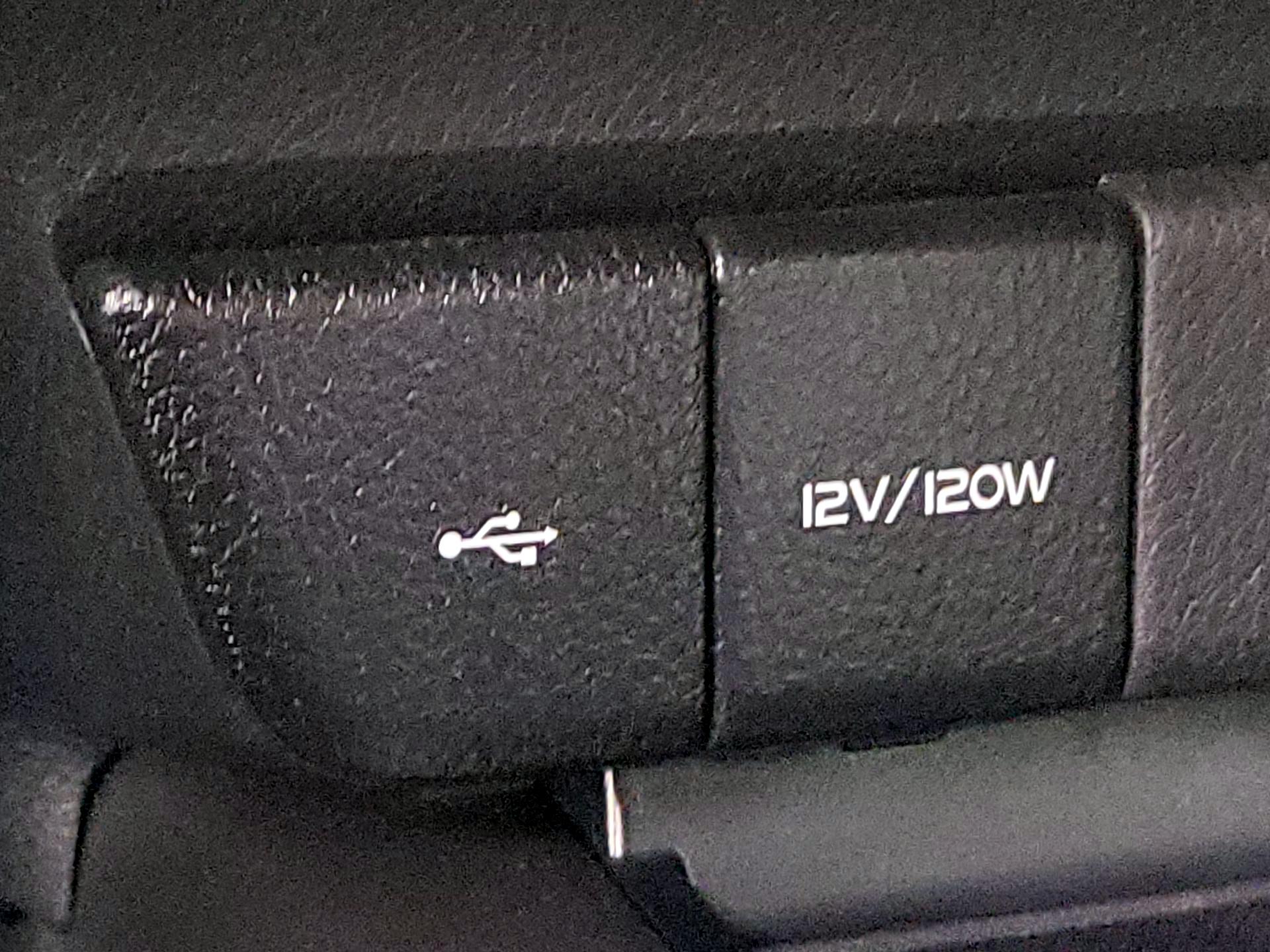 Thumbnail: 2021 Toyota Camry - 18