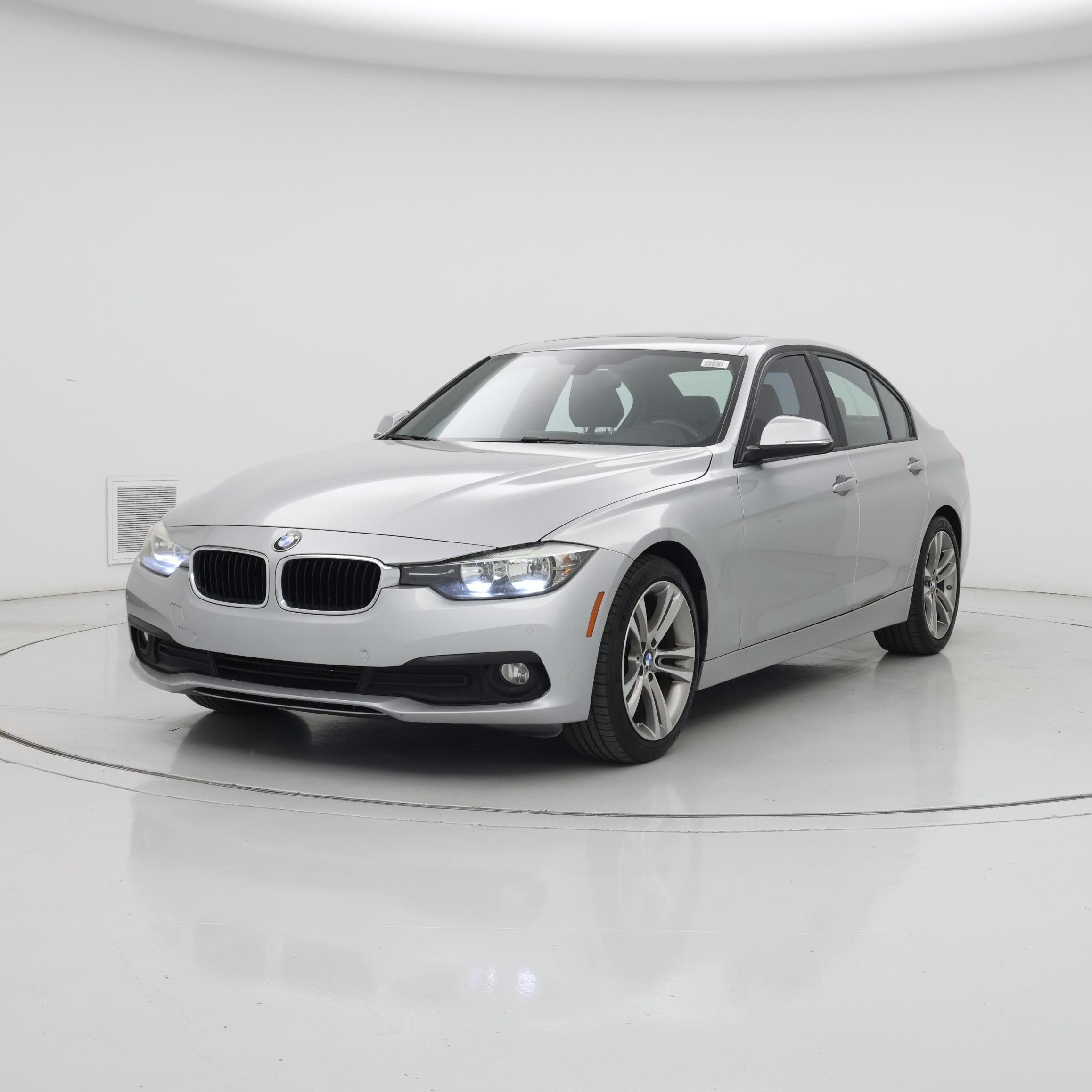 Thumbnail: 2016 BMW 3 Series - 4
