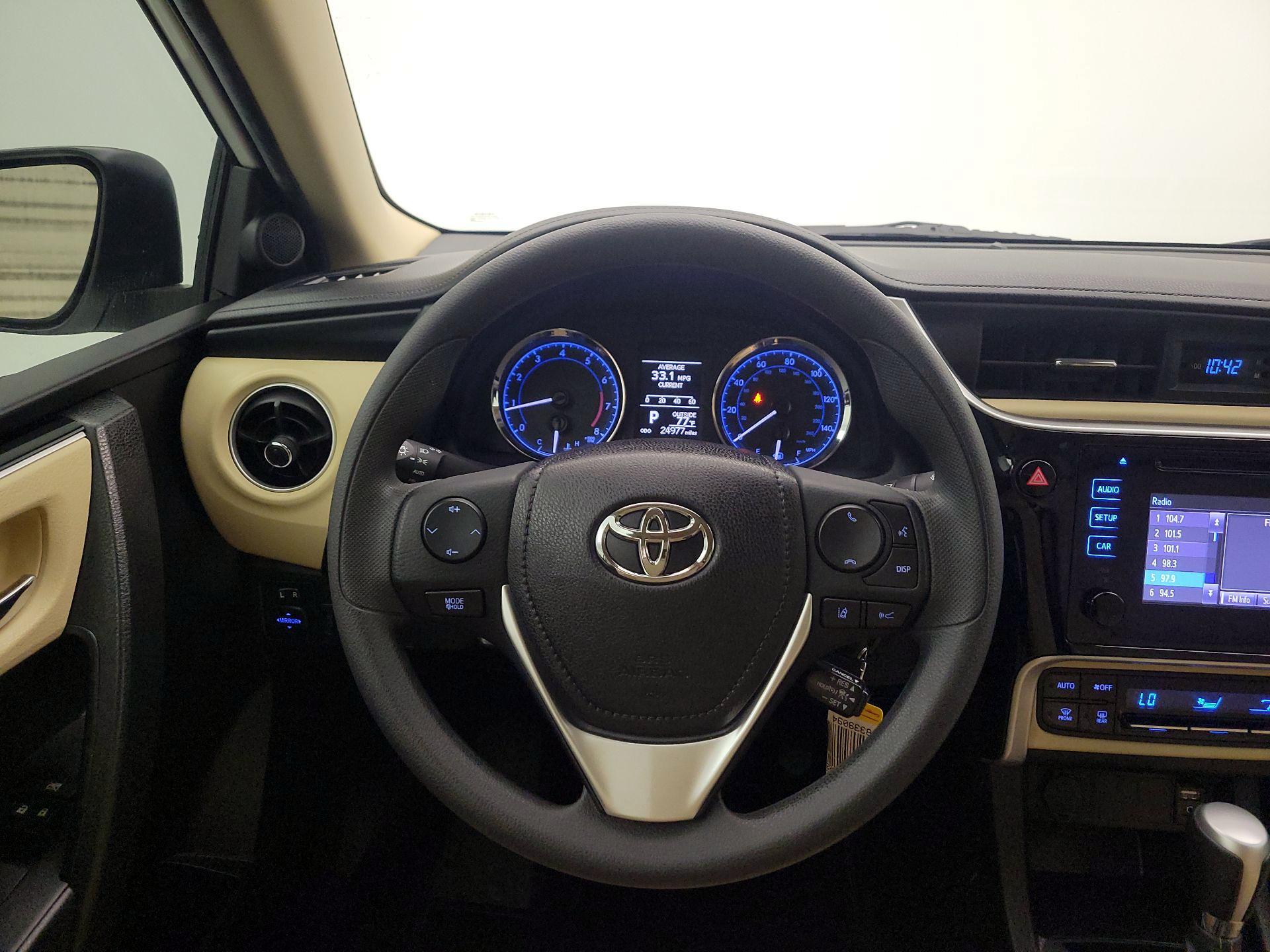 Thumbnail: 2019 Toyota Corolla - 10