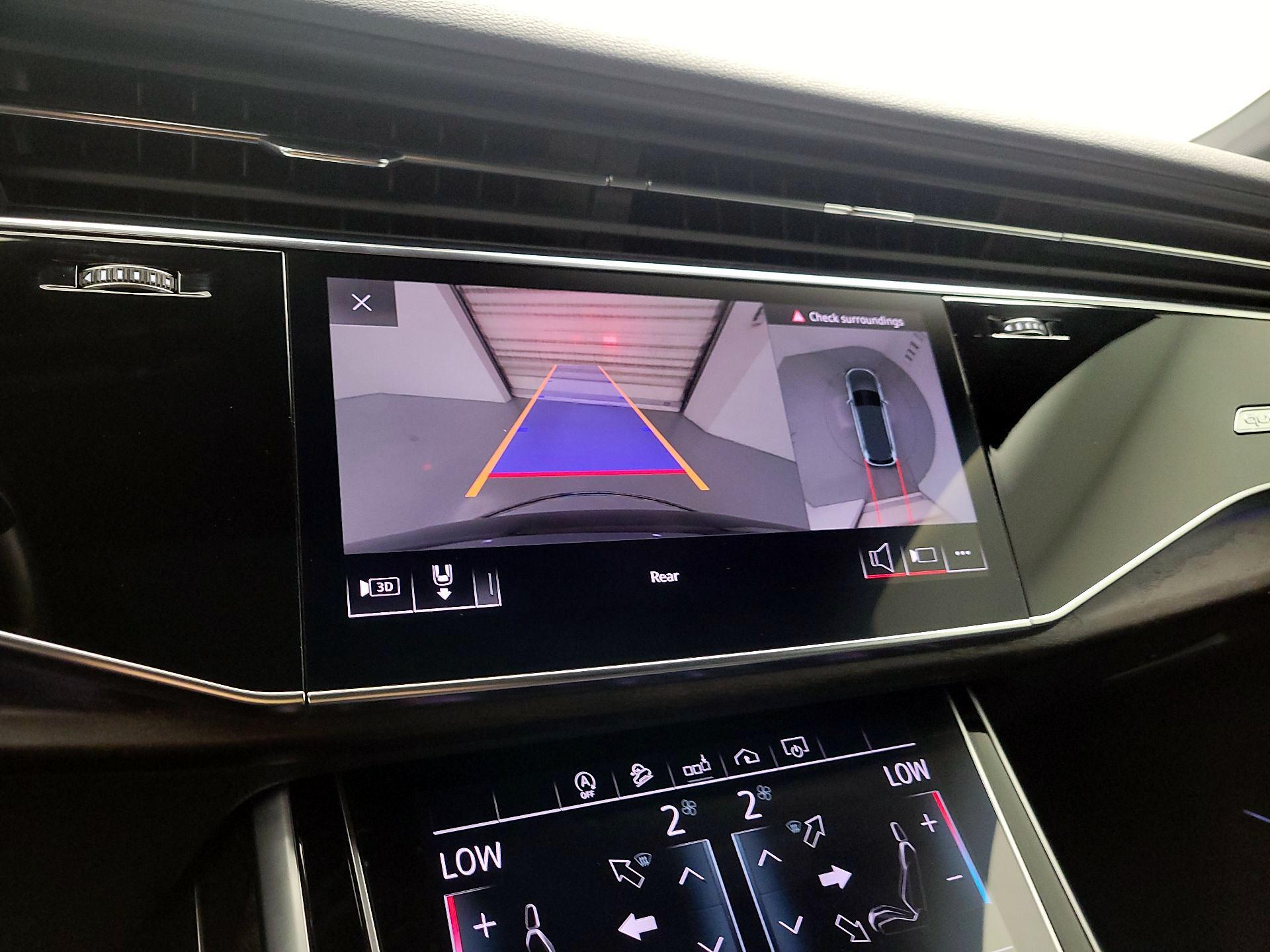 Thumbnail: 2020 Audi Q7 - 15