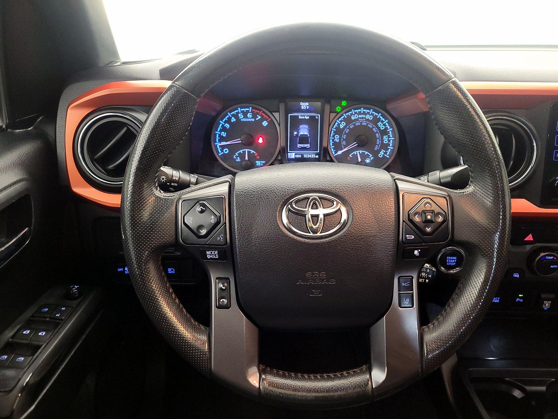 Thumbnail: 2019 Toyota Tacoma - 10