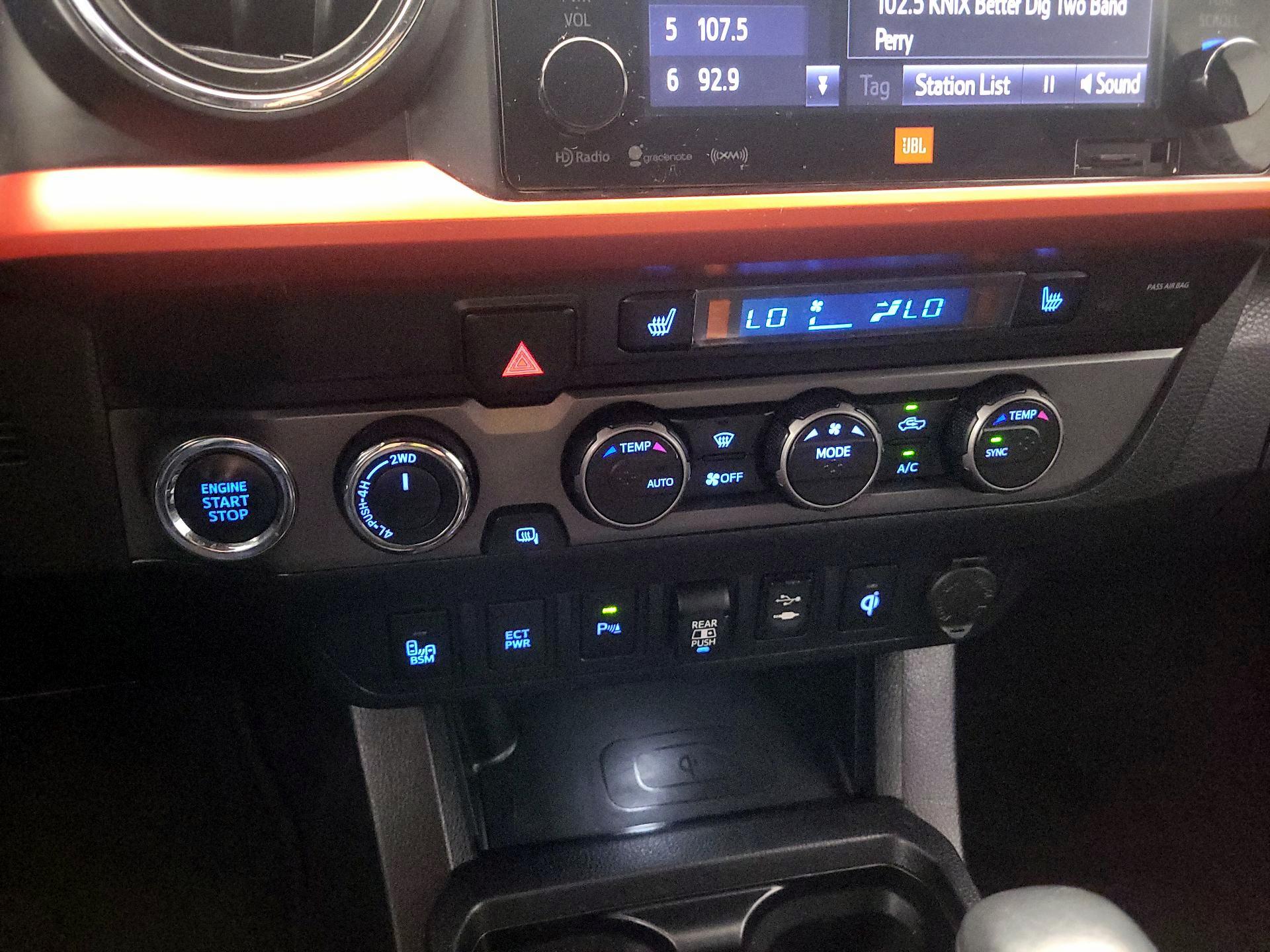 Thumbnail: 2019 Toyota Tacoma - 16