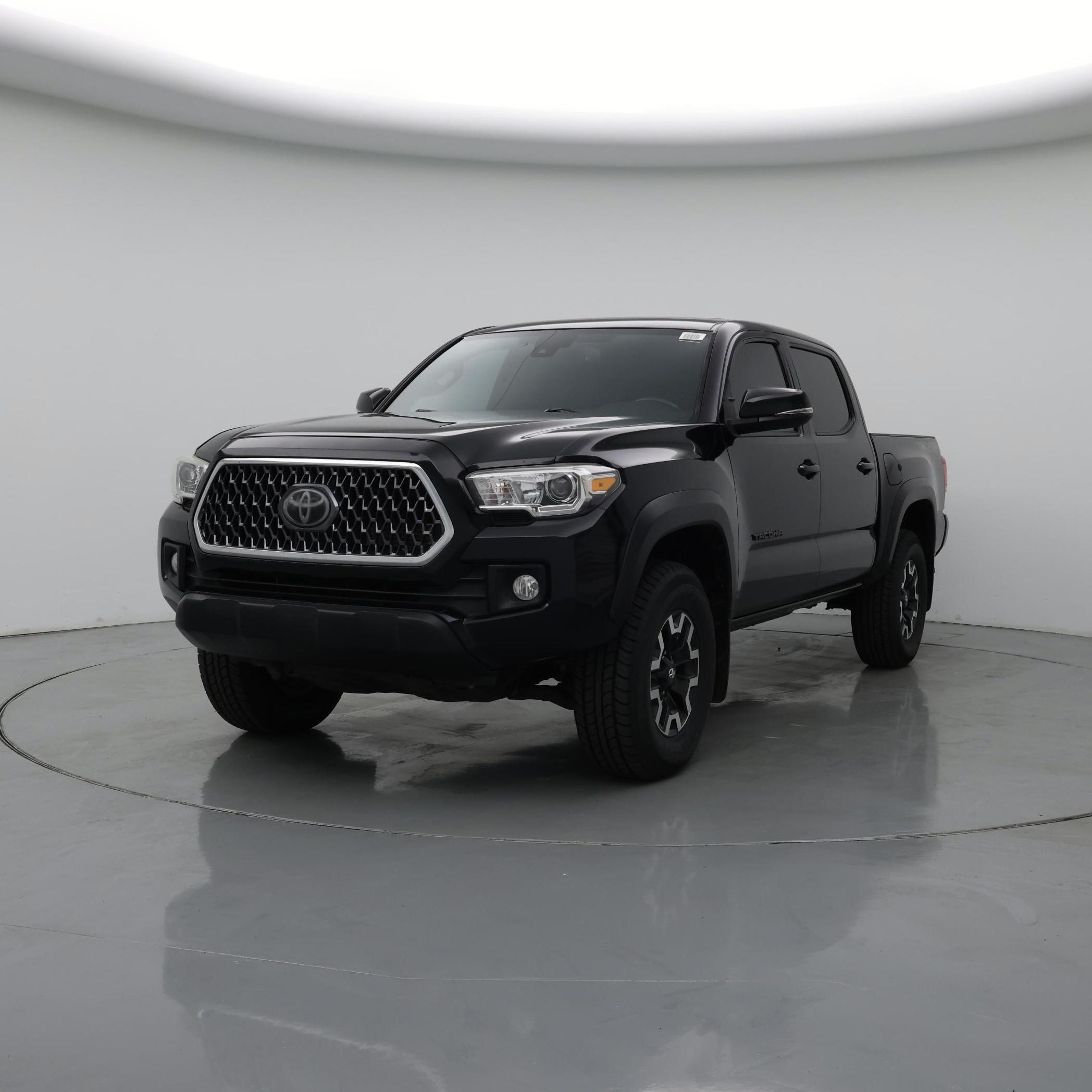 Thumbnail: 2019 Toyota Tacoma - 4
