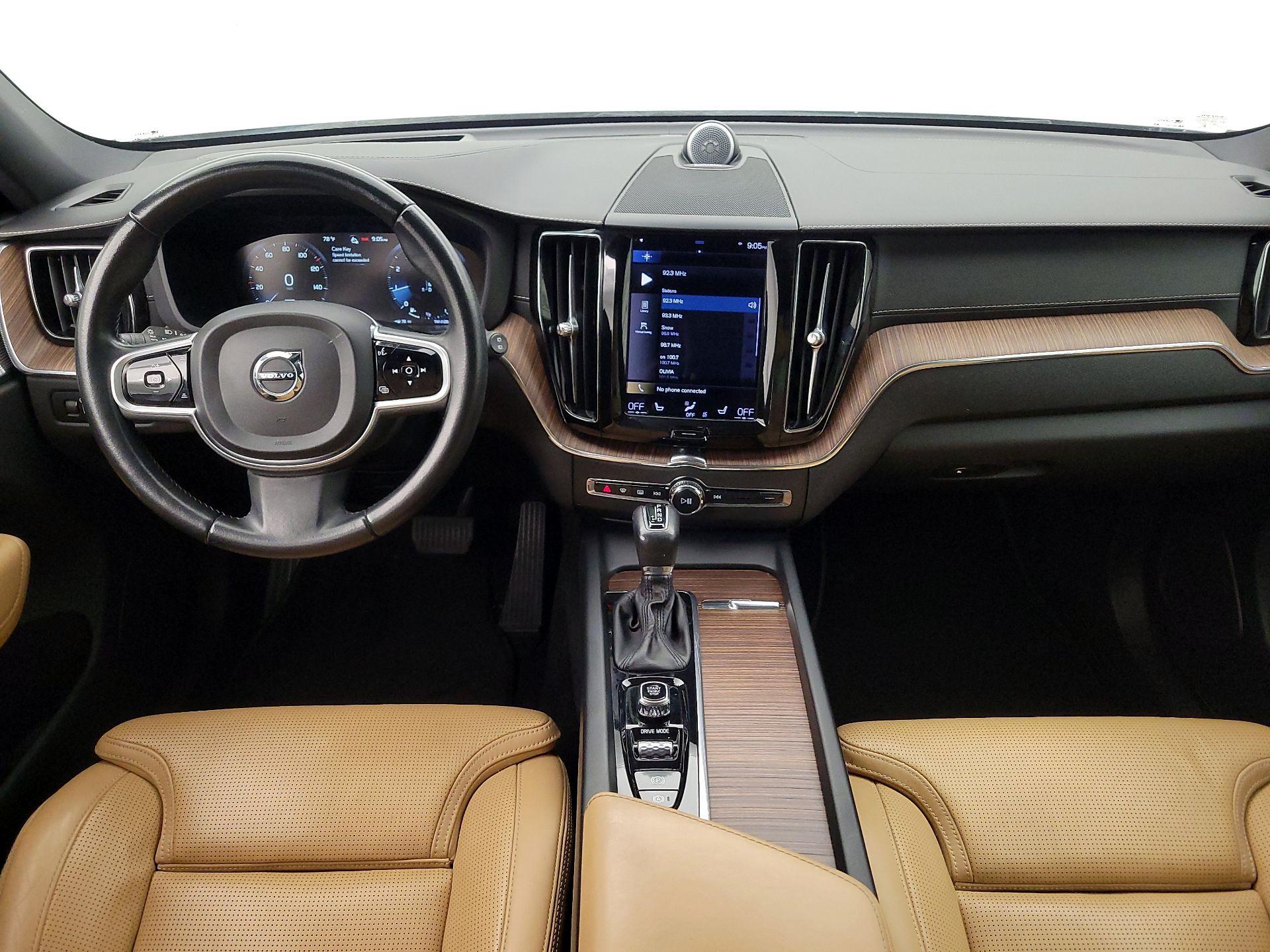 Thumbnail: 2021 Volvo XC60 - 9