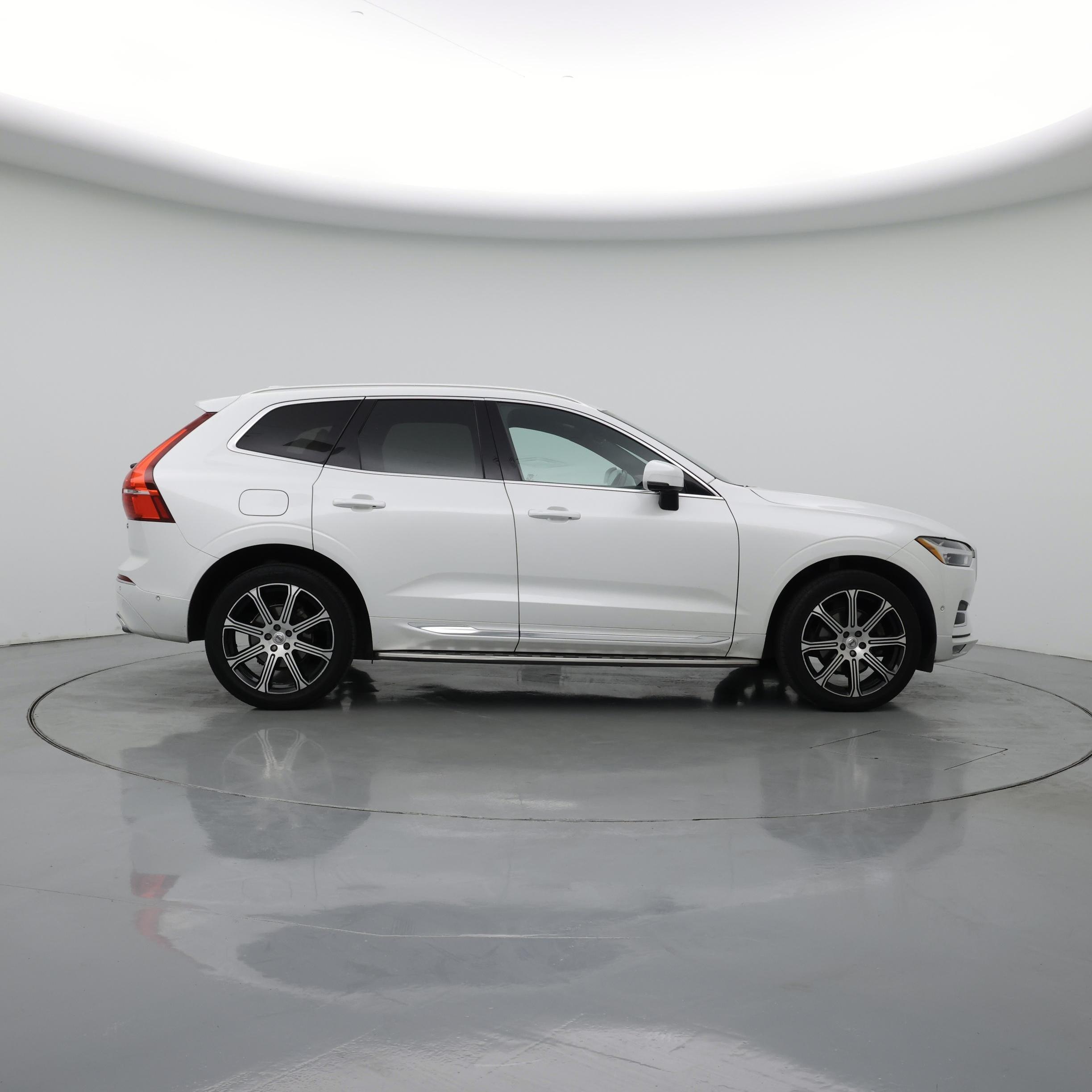 Thumbnail: 2021 Volvo XC60 - 7