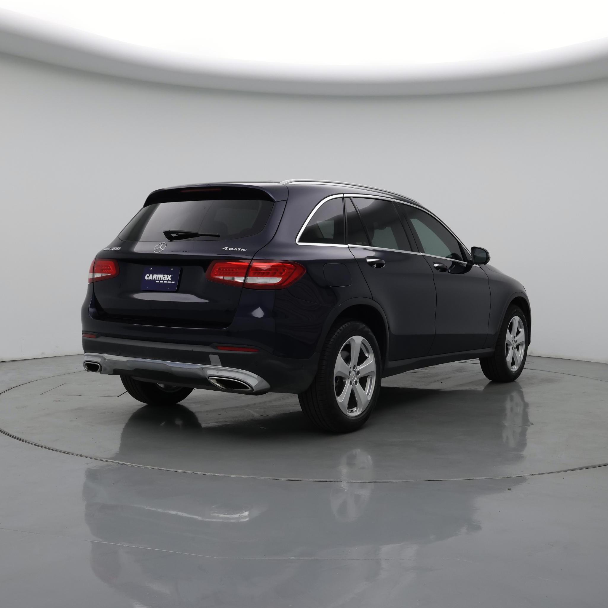 Thumbnail: 2016 Mercedes-Benz GLC - 8