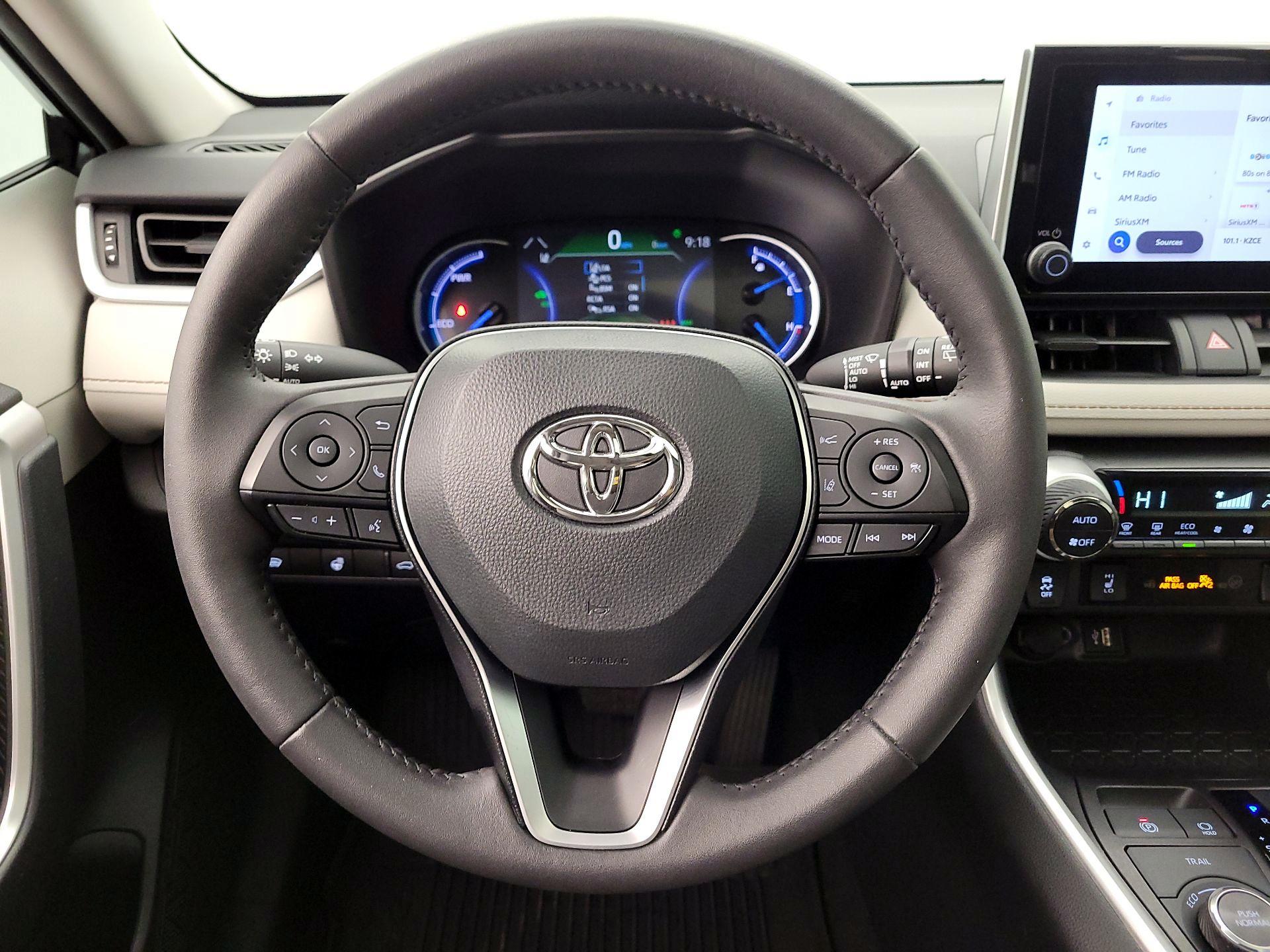 Thumbnail: 2024 Toyota RAV4 - 10