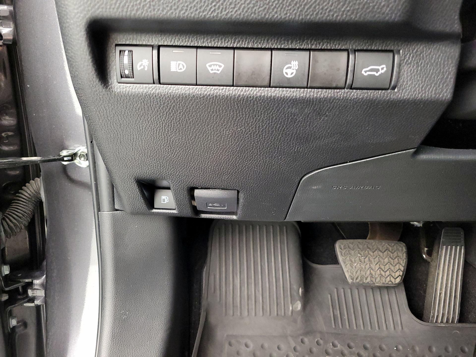 Thumbnail: 2024 Toyota RAV4 - 13