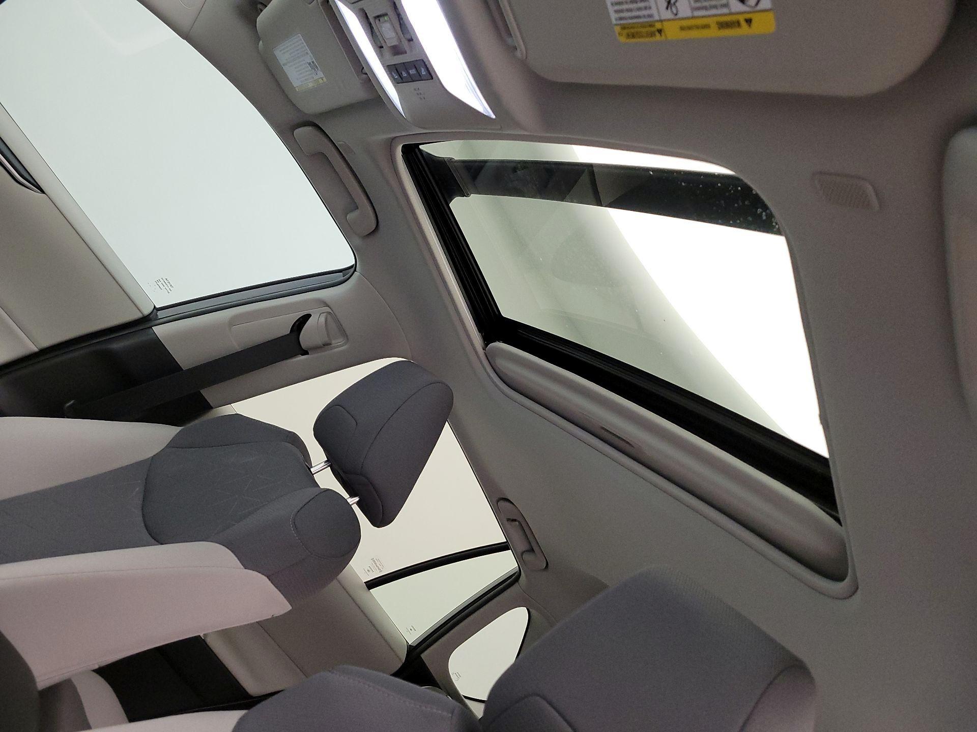 Thumbnail: 2024 Toyota RAV4 - 19