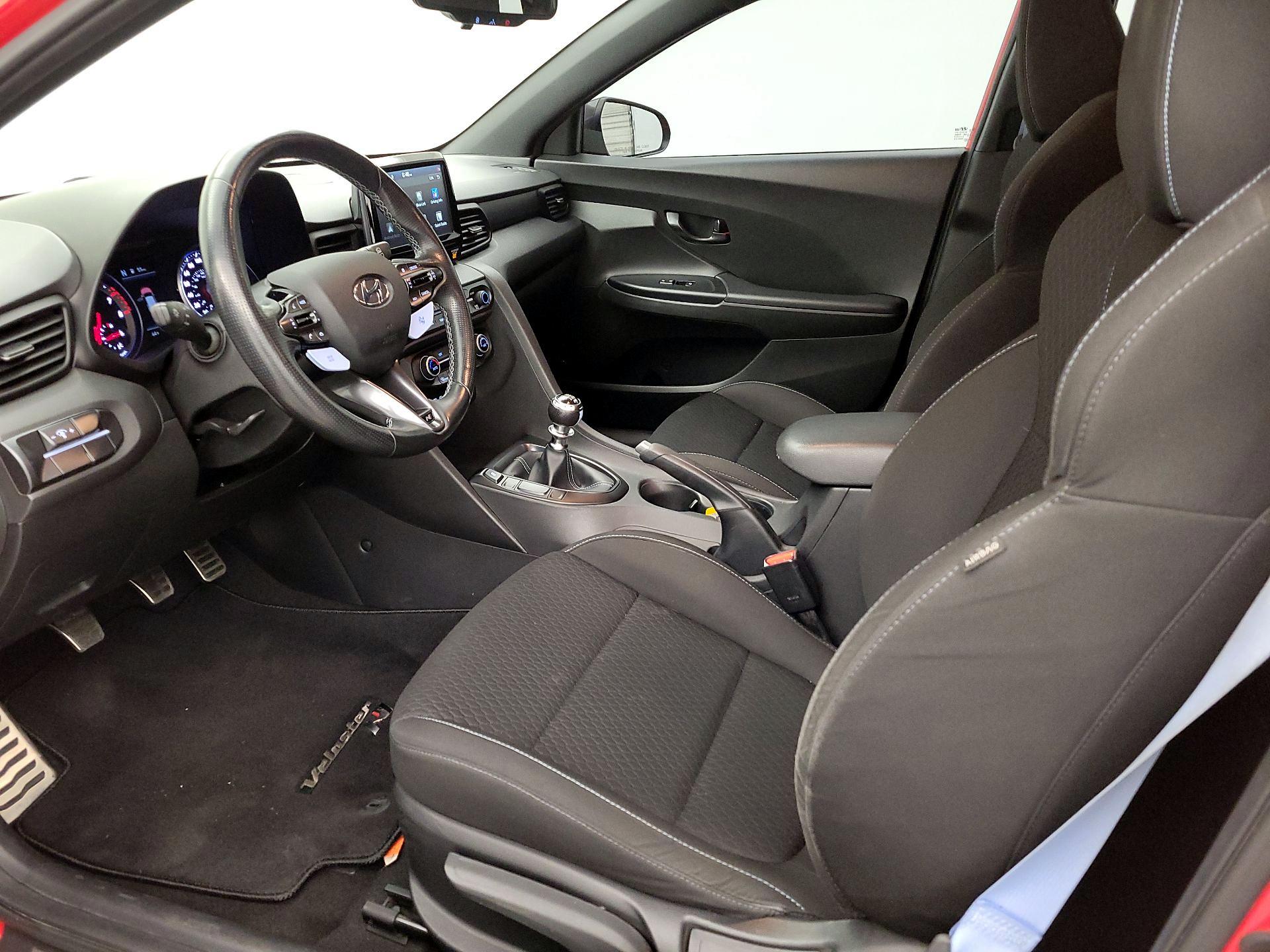 Thumbnail: 2020 Hyundai Veloster - 11