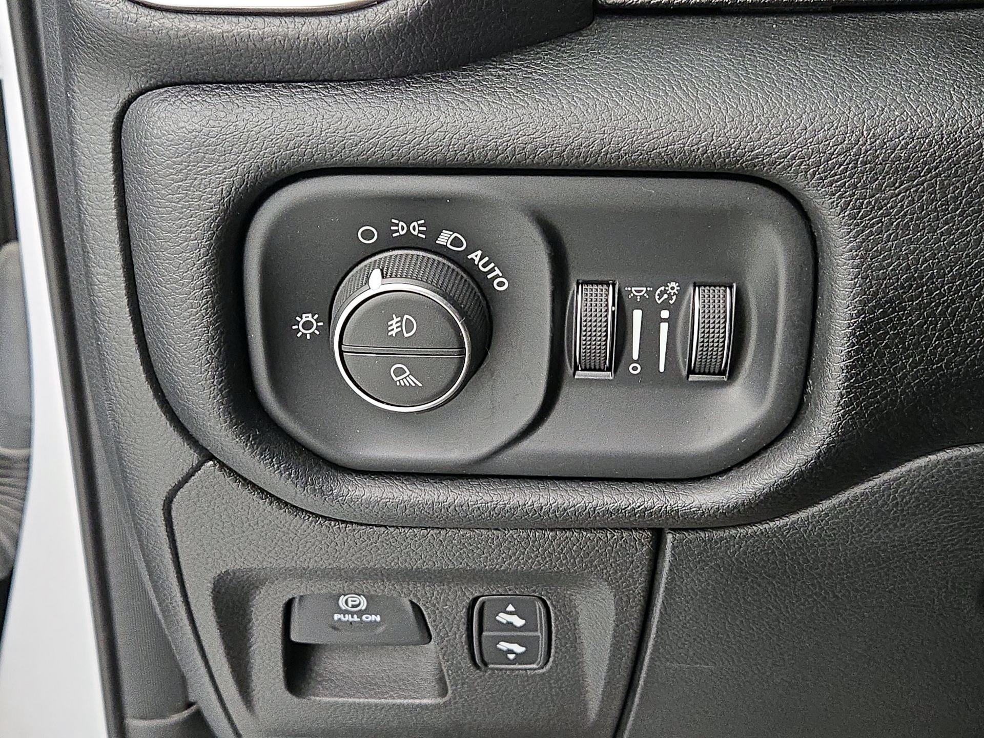 Thumbnail: 2022 RAM 1500 - 13
