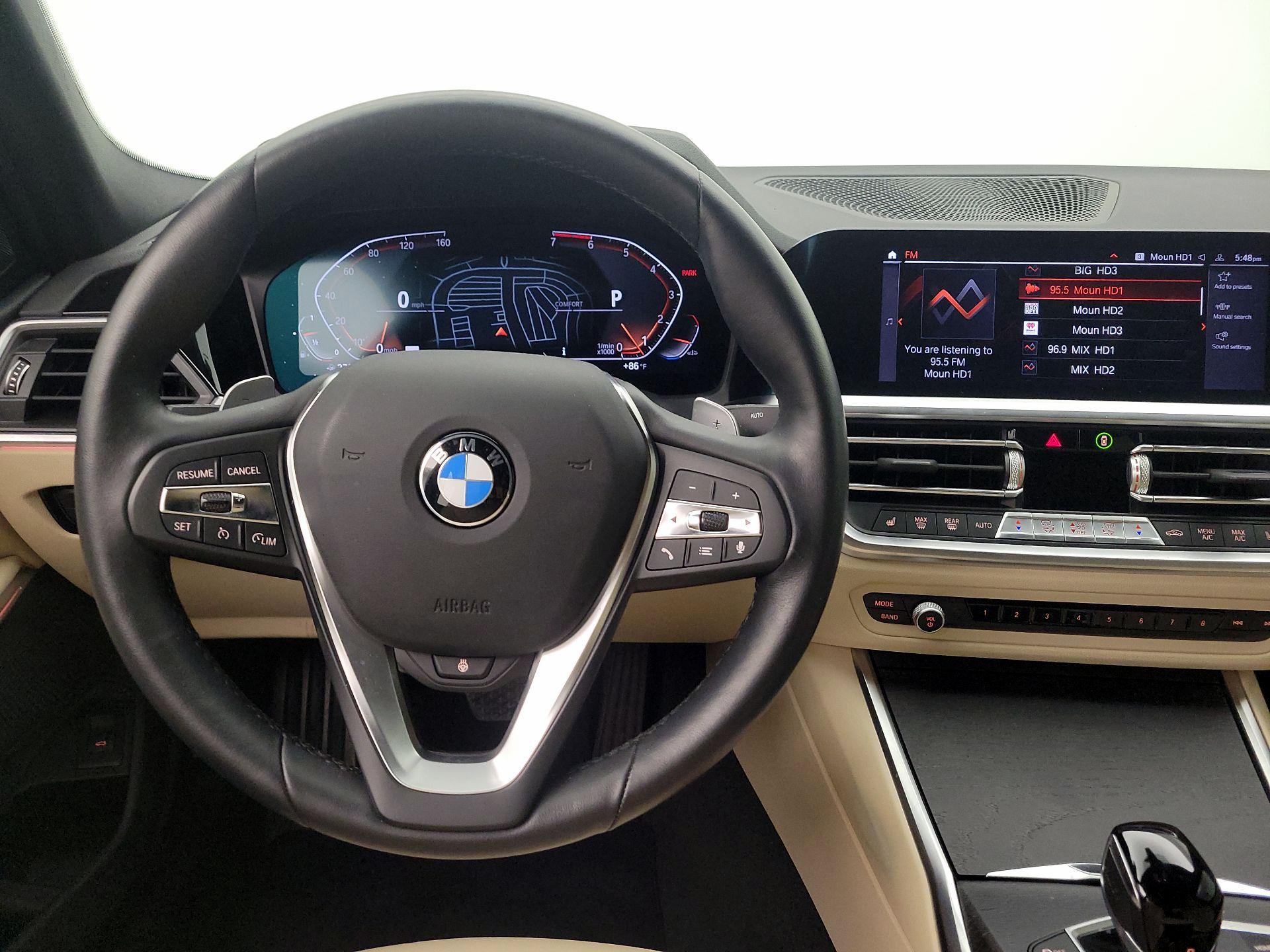 Thumbnail: 2022 BMW 3 Series - 10