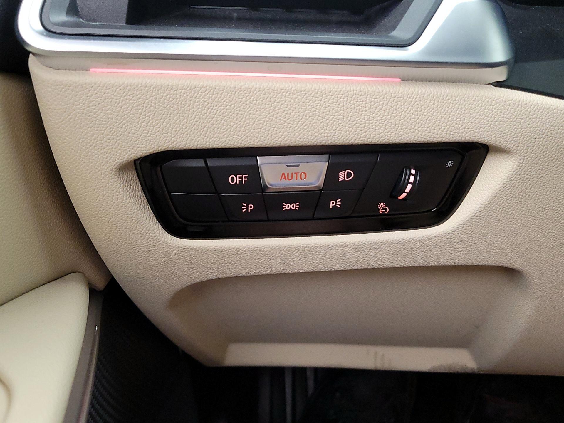 Thumbnail: 2022 BMW 3 Series - 13