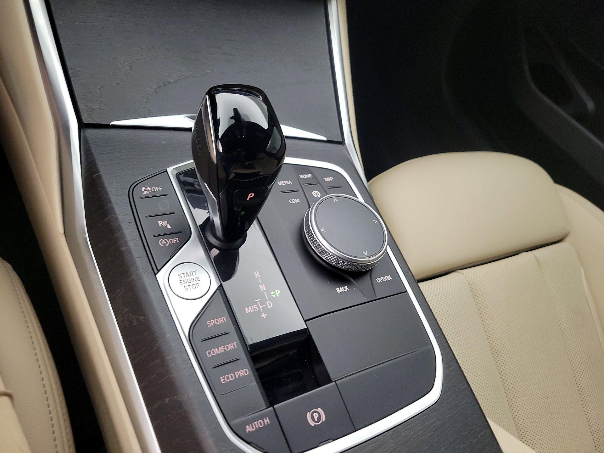 Thumbnail: 2022 BMW 3 Series - 18